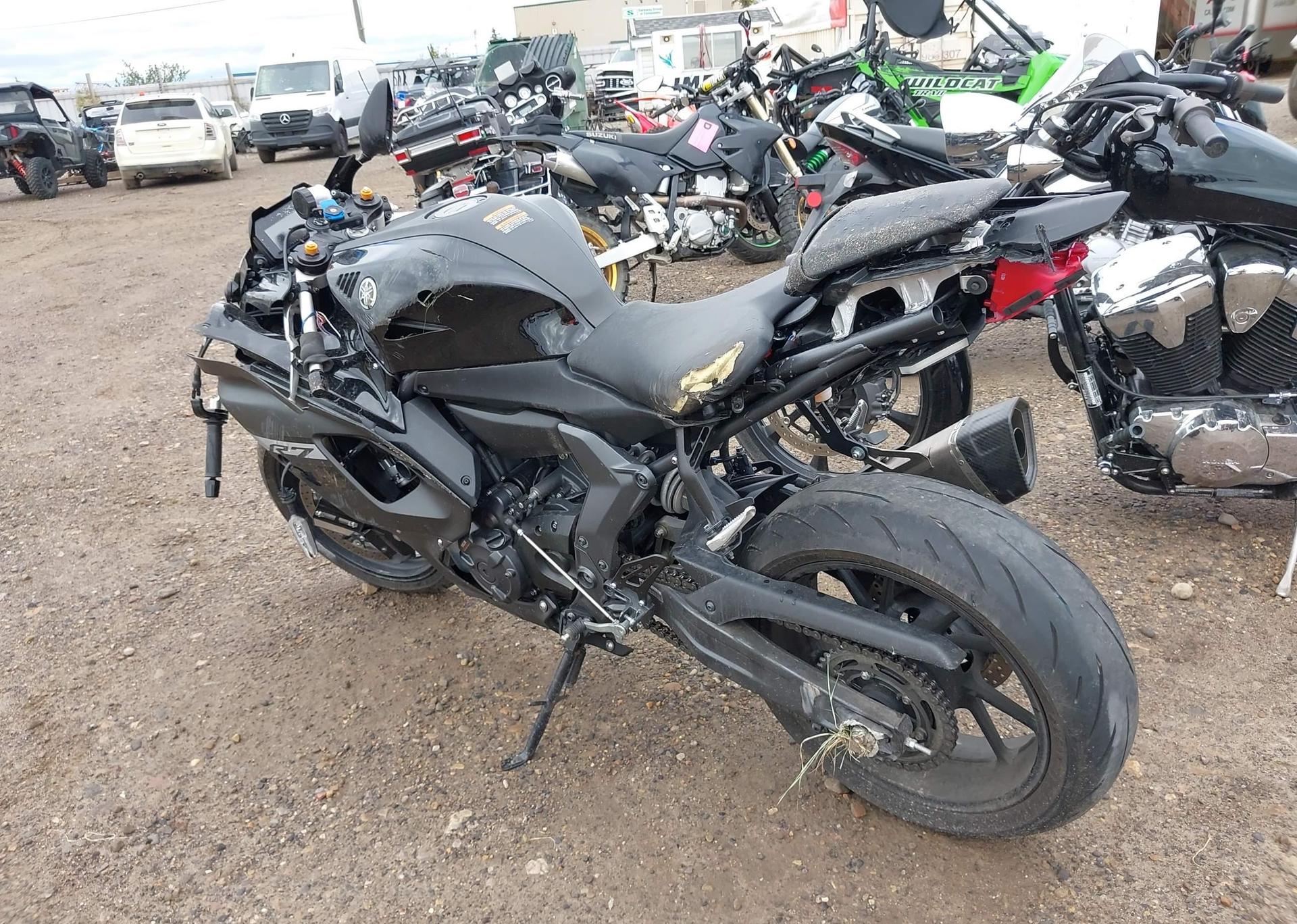 2024 YAMAHA YZFR7