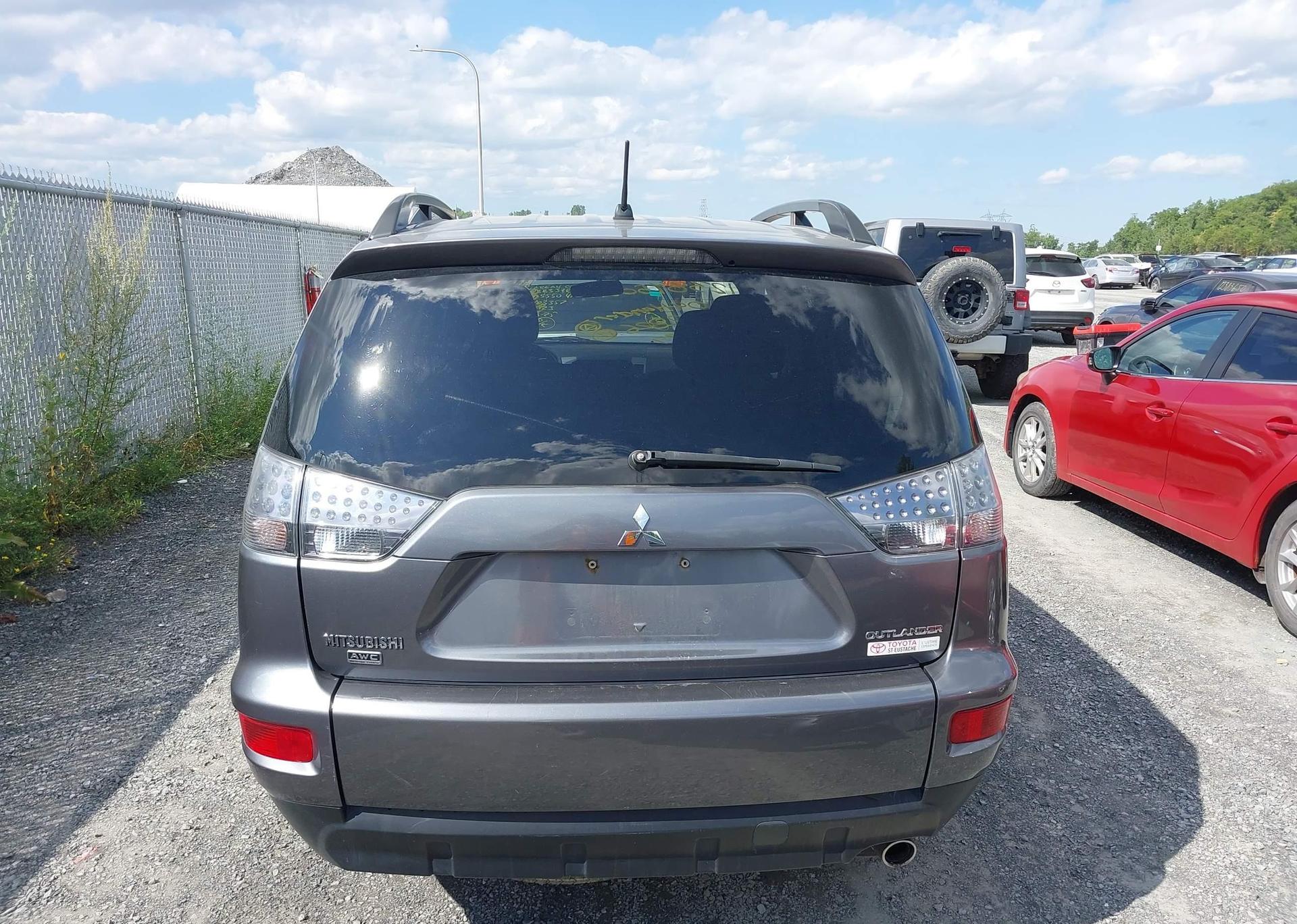 2012 MITSUBISHI outlander