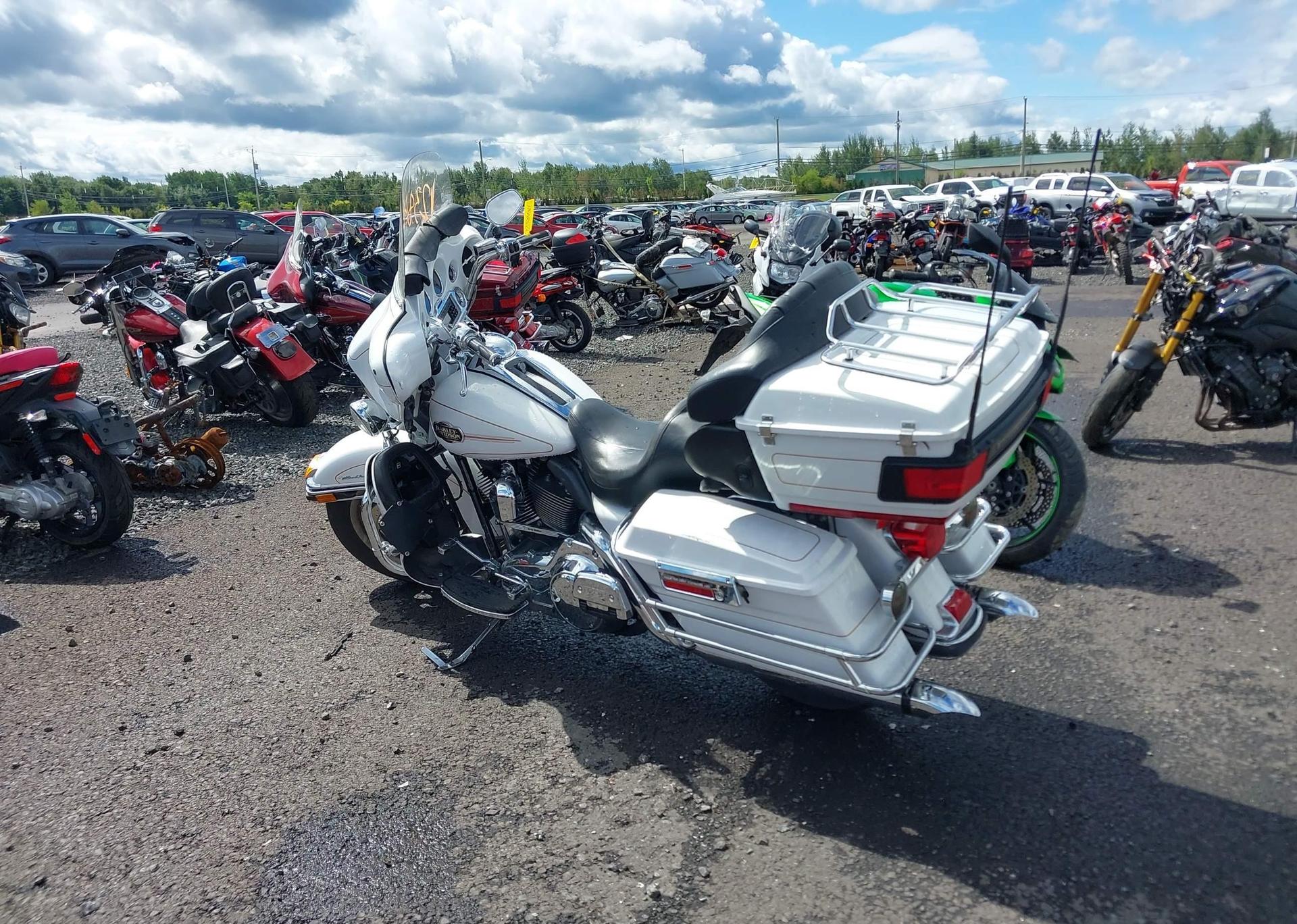 2008 HARLEY-DAVIDSON FLHTCUI