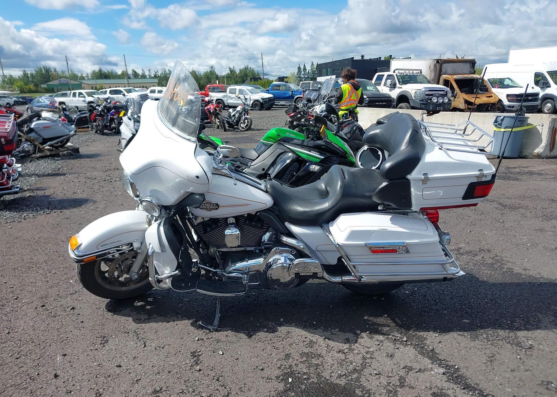 2008 HARLEY-DAVIDSON FLHTCUI