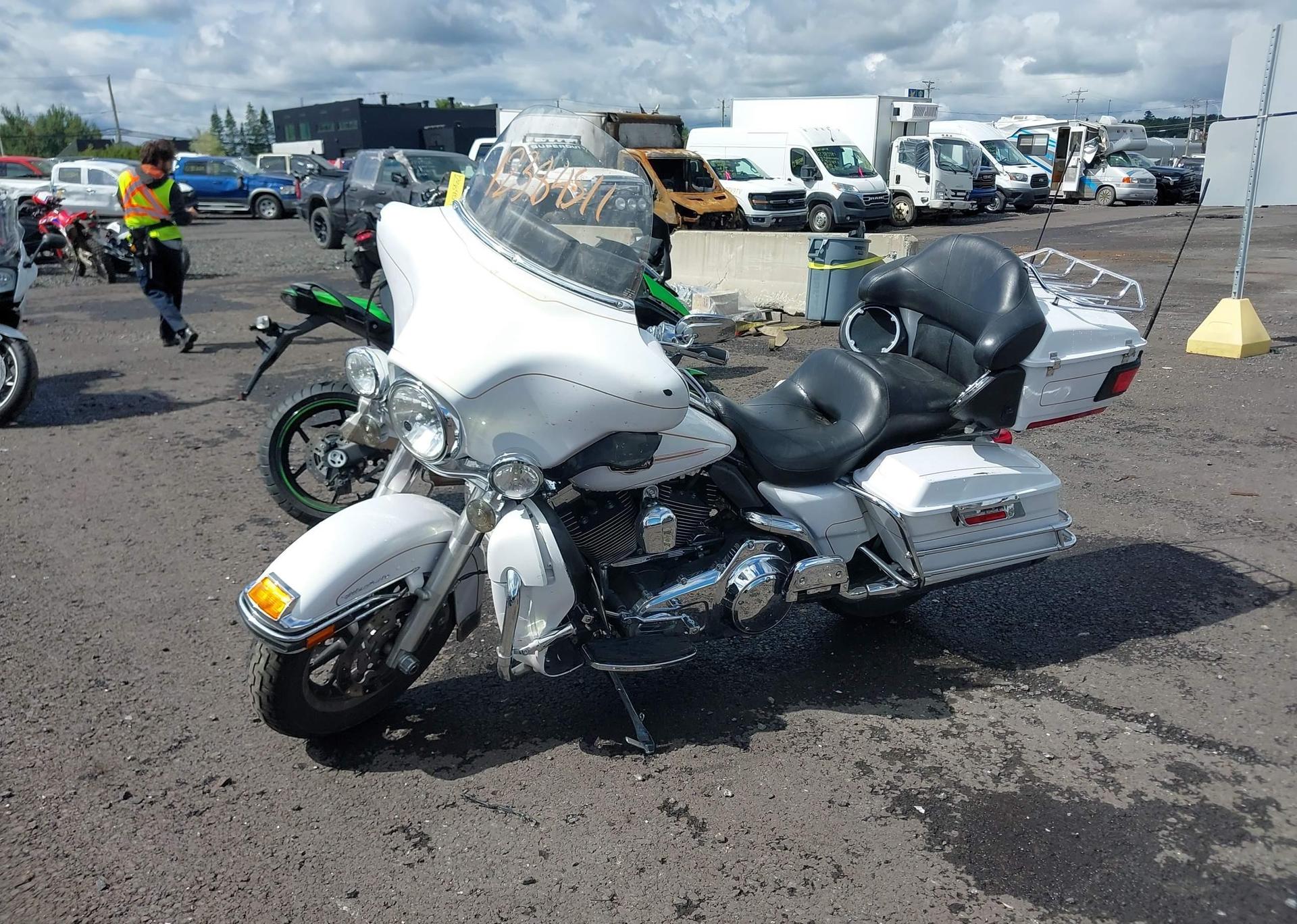 2008 HARLEY-DAVIDSON FLHTCUI