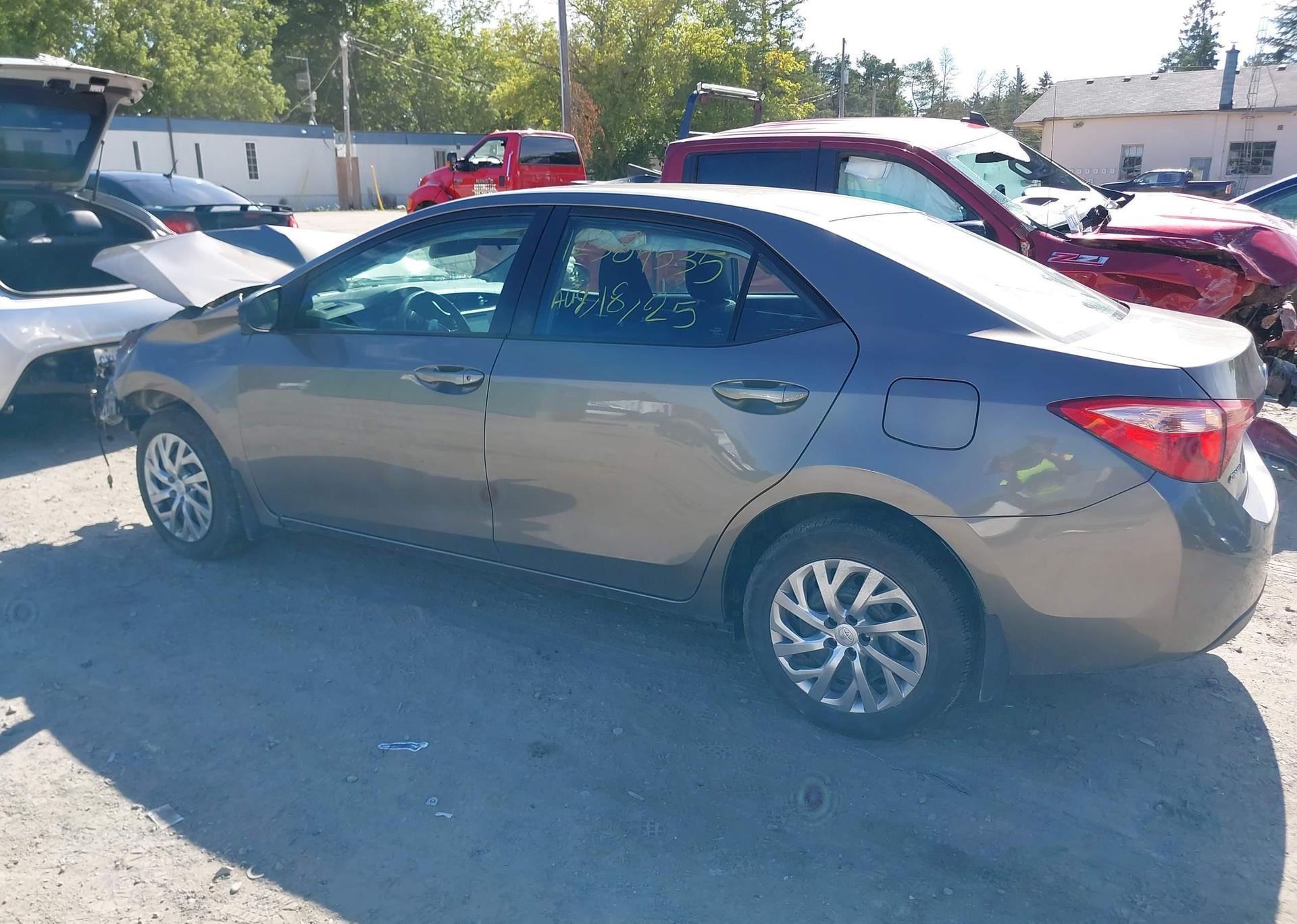 2019 TOYOTA COROLLA LE