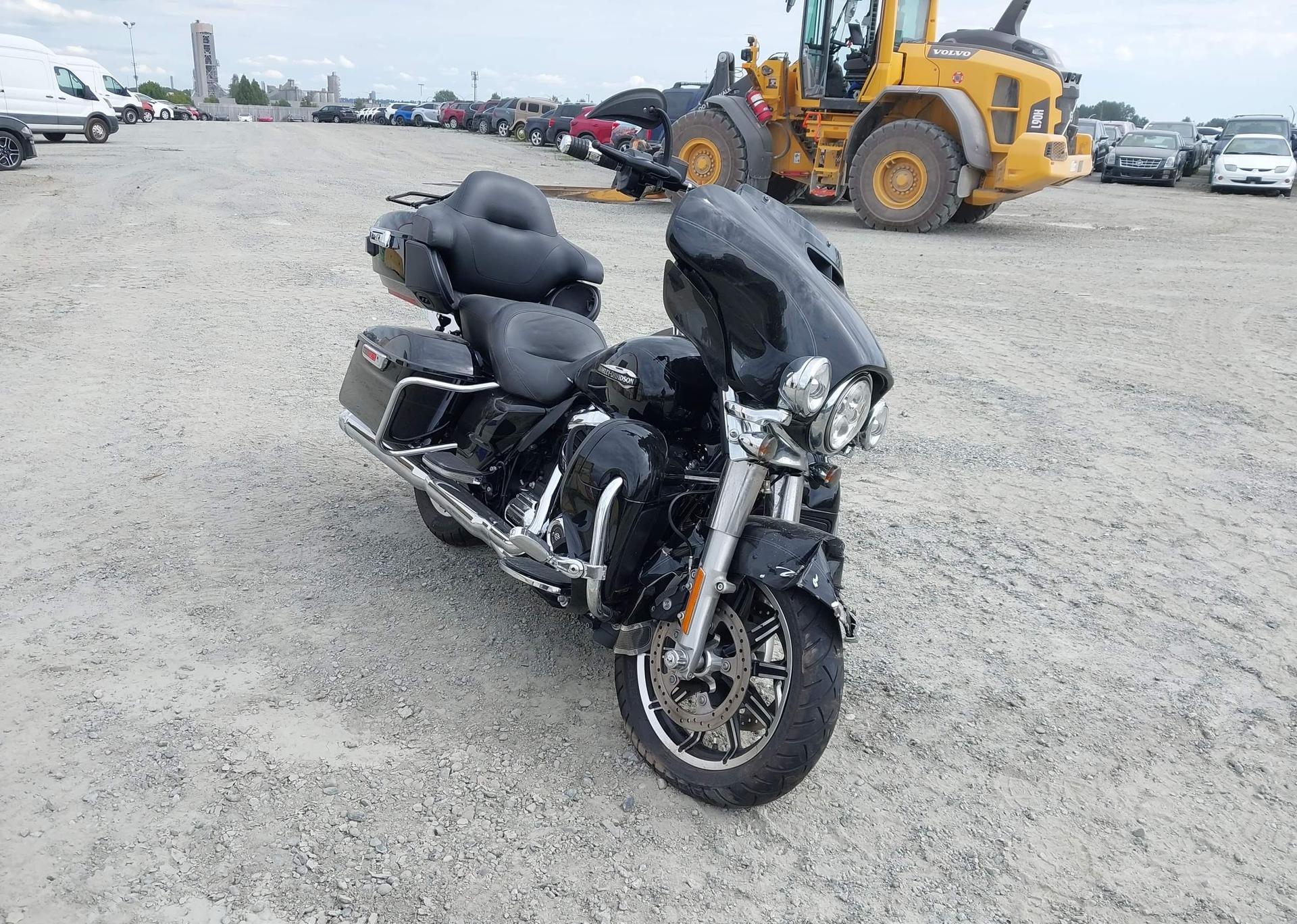 2018 HARLEY-DAVIDSON FLHTCU ULTRA CLASSIC ELECTRA GLD