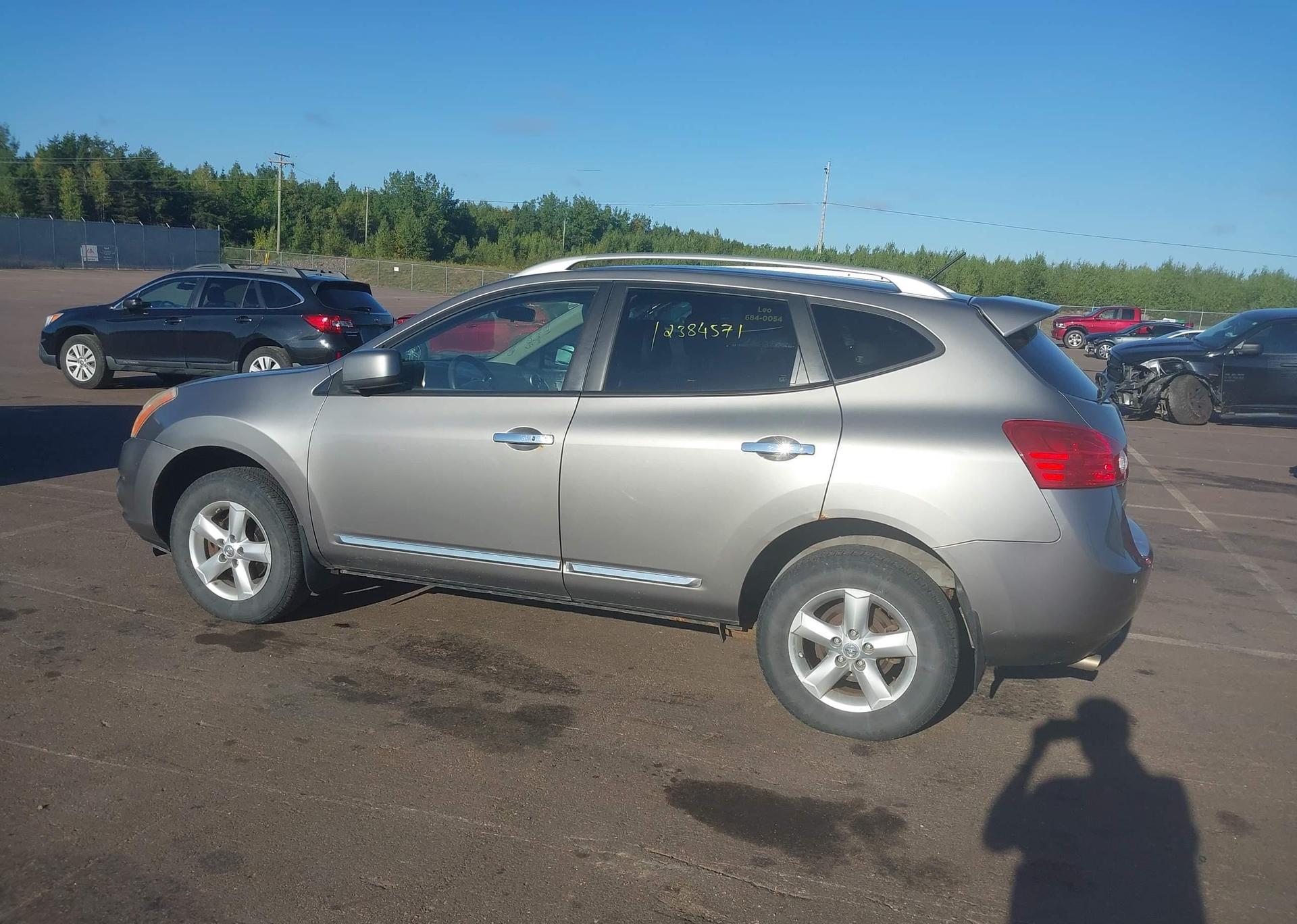 2013 NISSAN ROGUE S