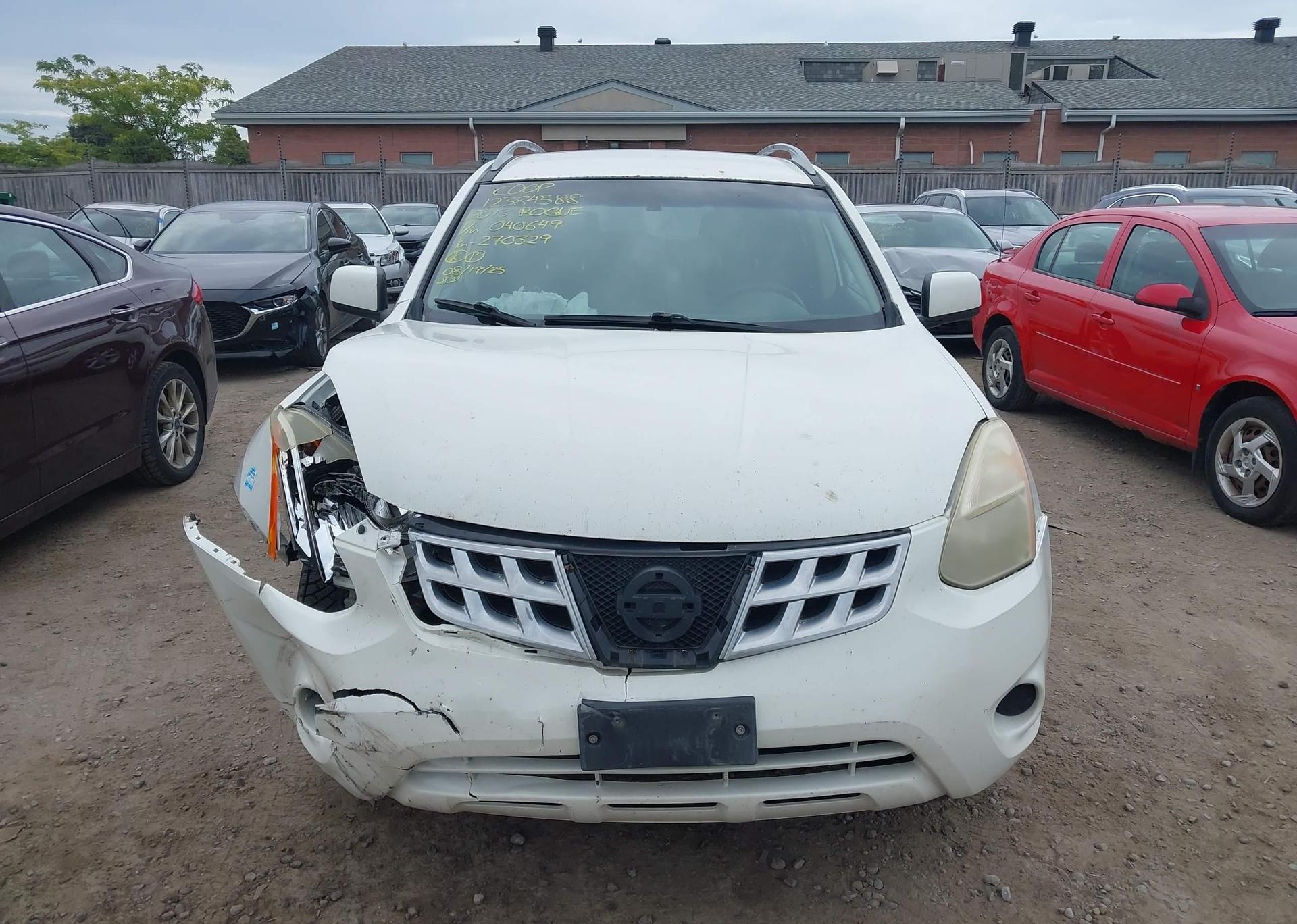 2013 NISSAN ROGUE S