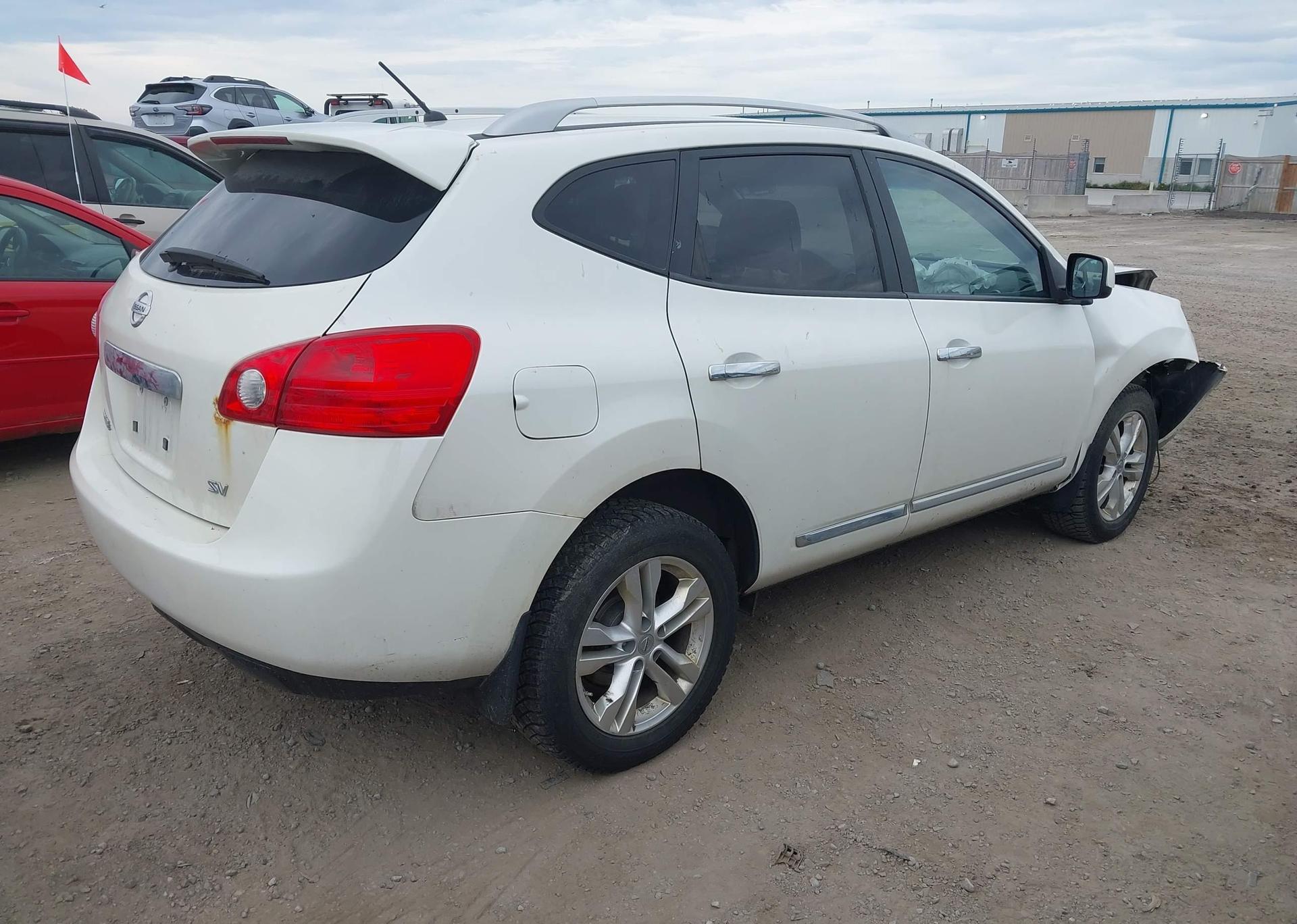 2013 NISSAN ROGUE S