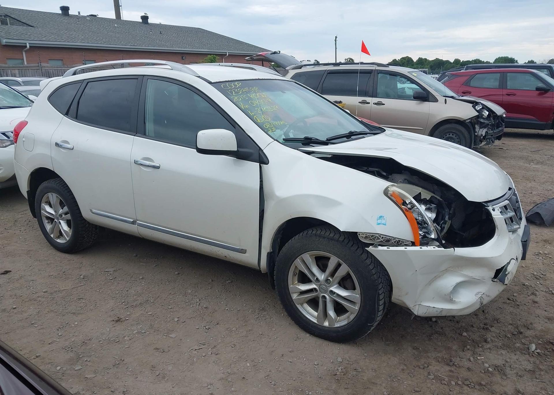 2013 NISSAN ROGUE S