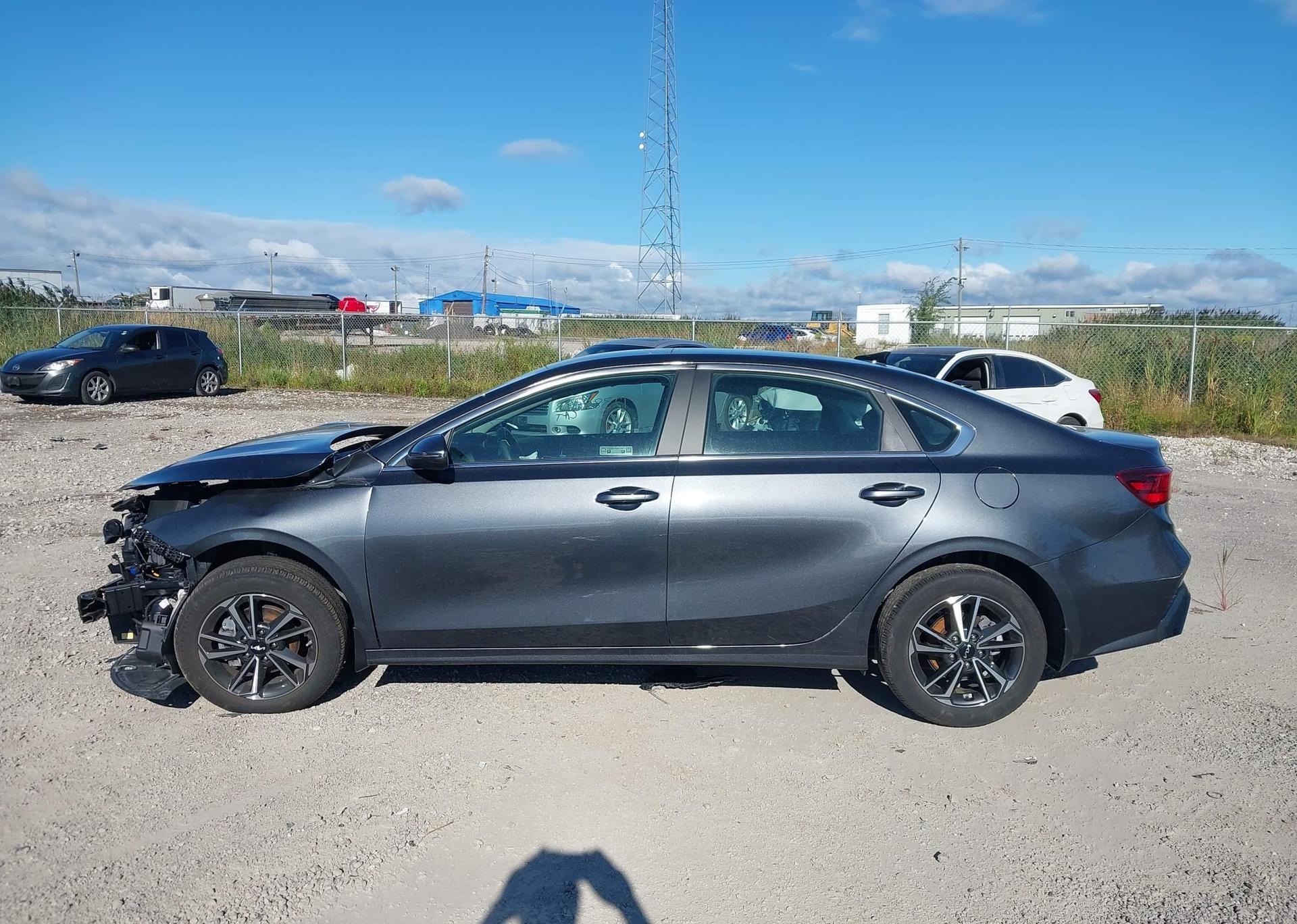 2024 KIA FORTE EX