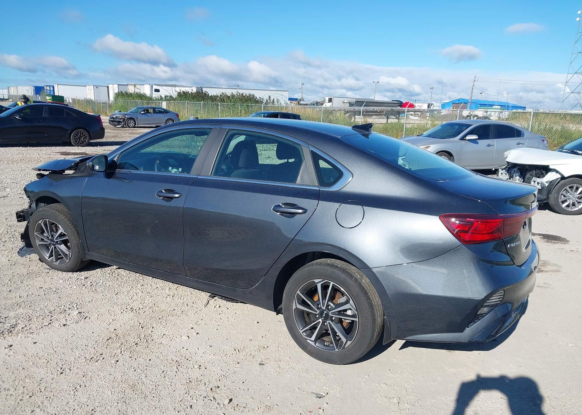 2024 KIA FORTE EX