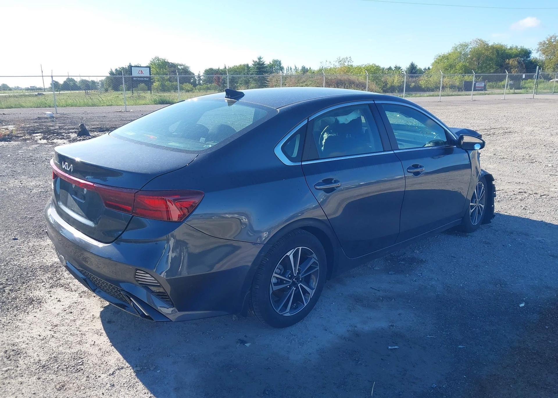 2024 KIA FORTE EX