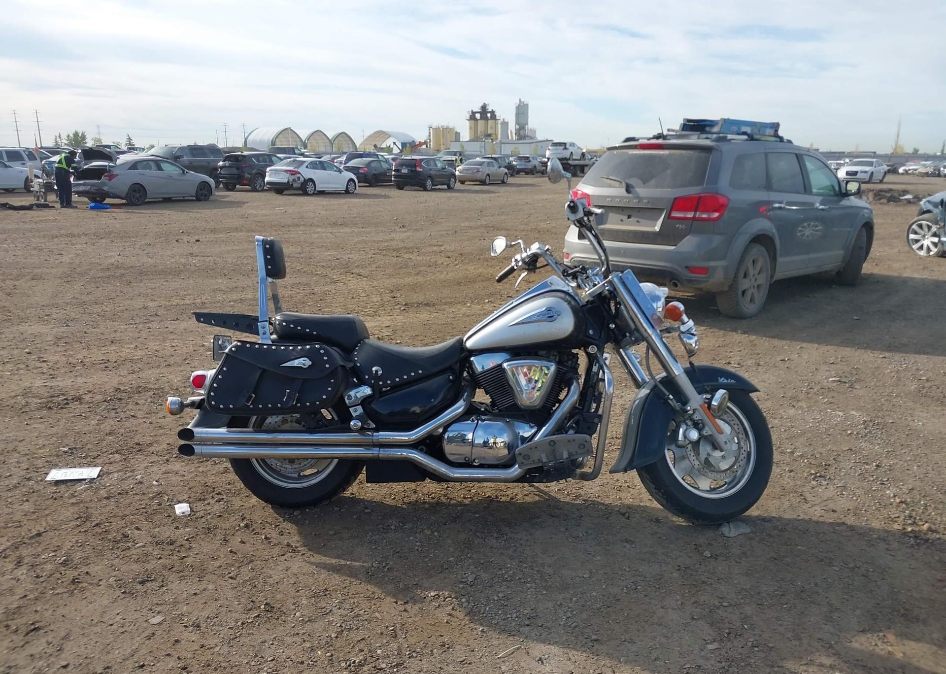 1999 SUZUKI VL1500