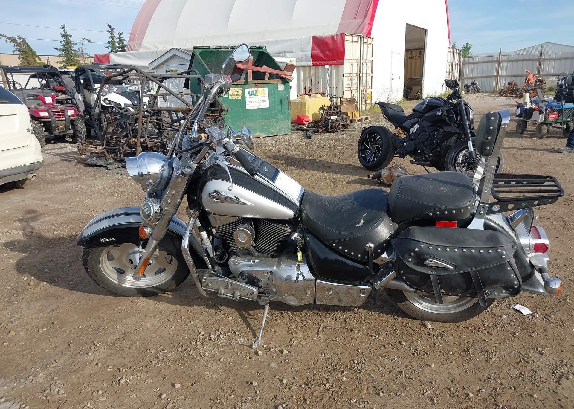 1999 SUZUKI VL1500