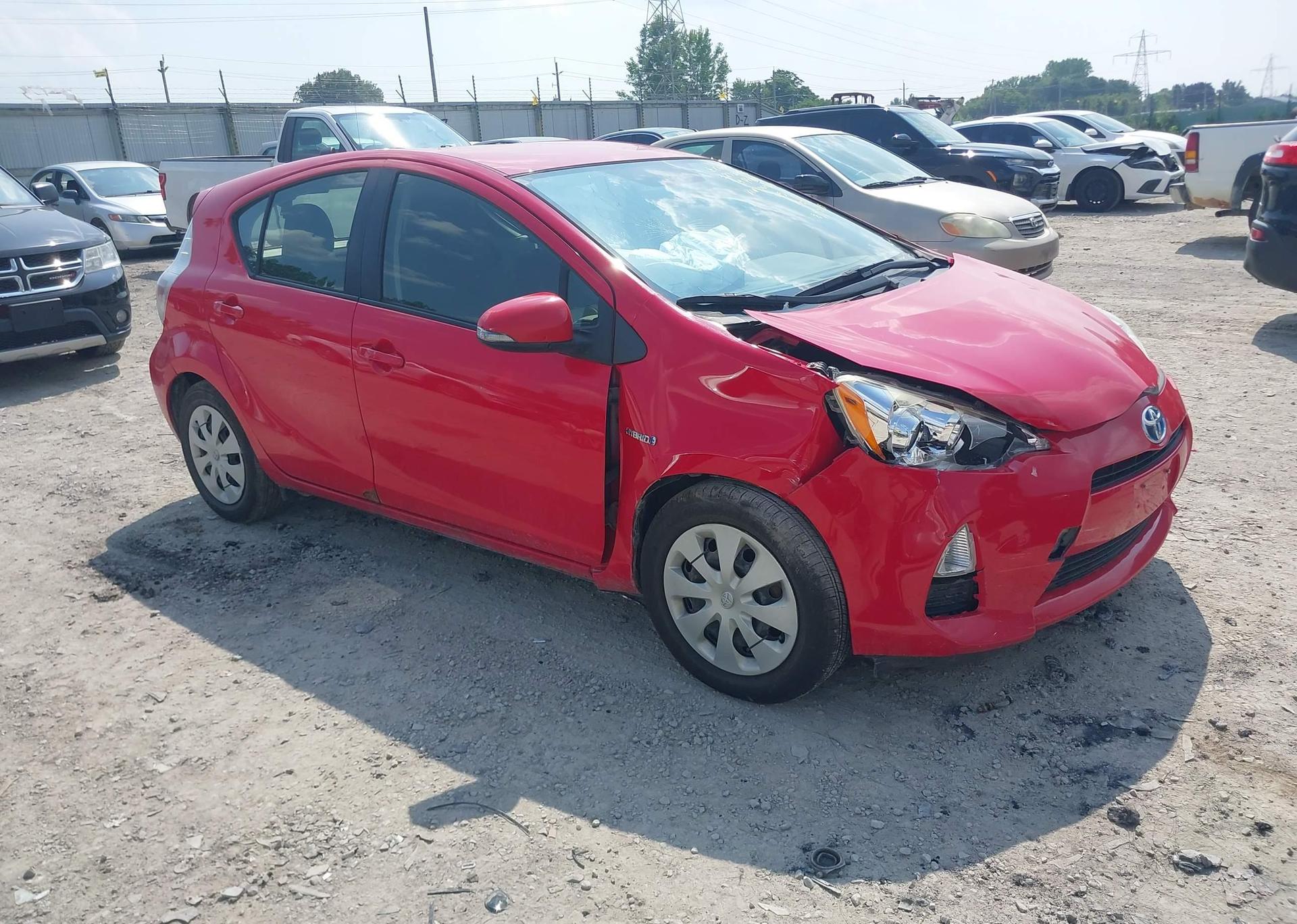 2014 TOYOTA Prius c