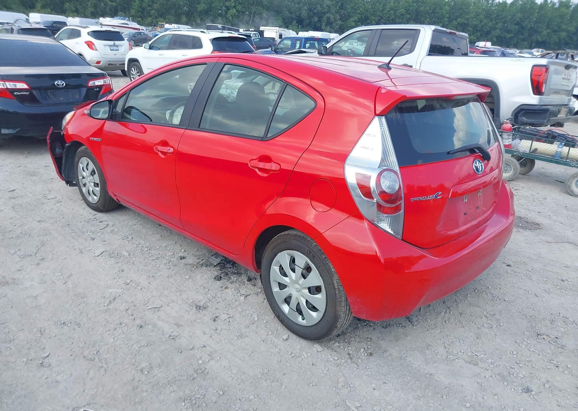 2014 TOYOTA Prius c