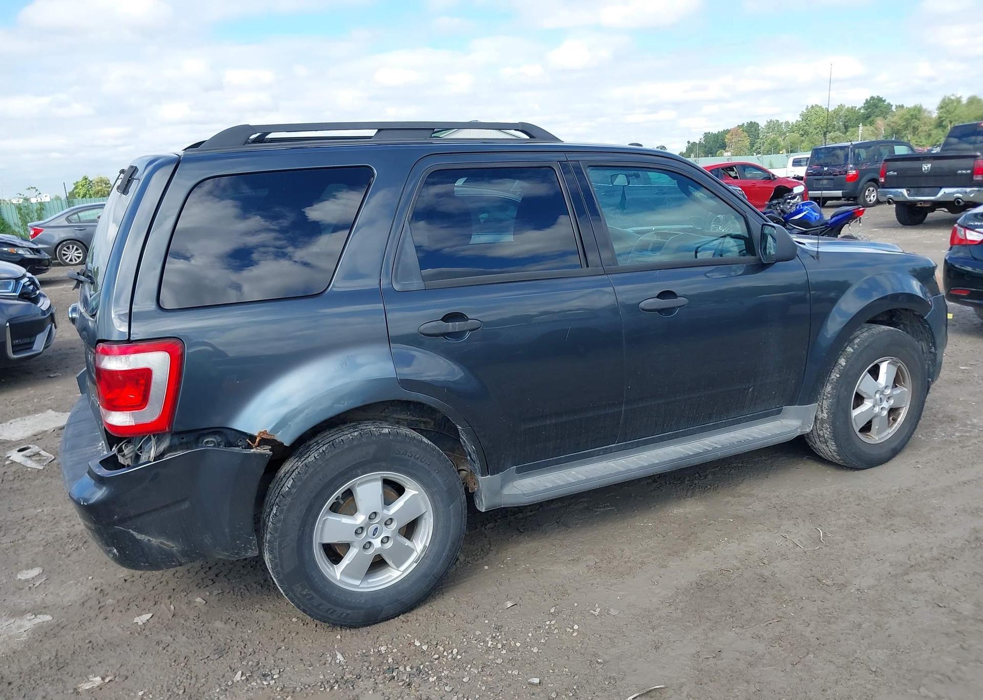 2009 FORD ESCAPE XLT