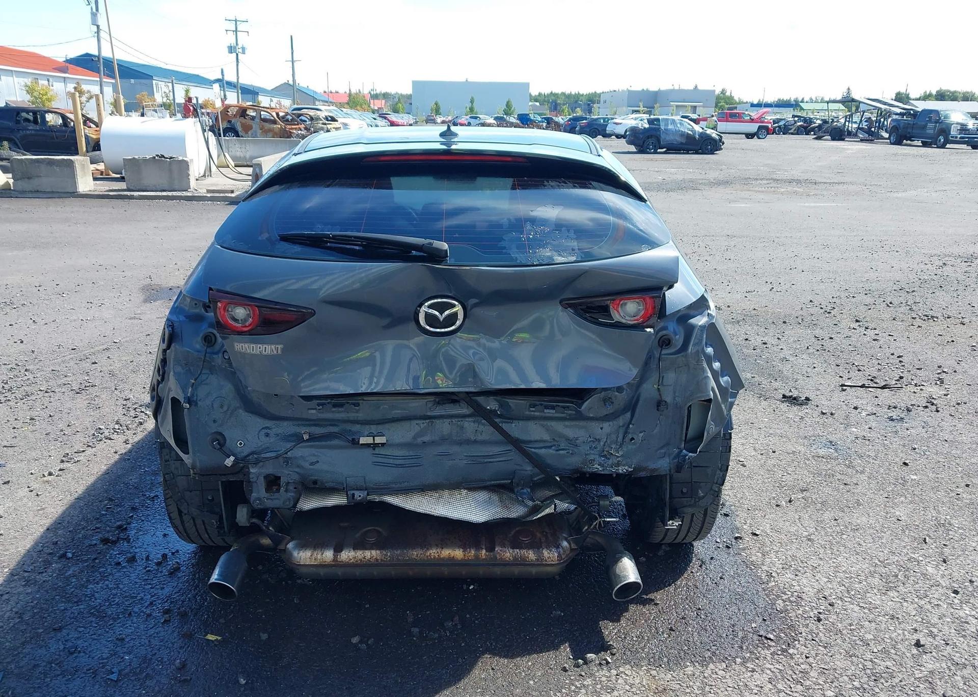 2023 MAZDA 3 PREMIUM