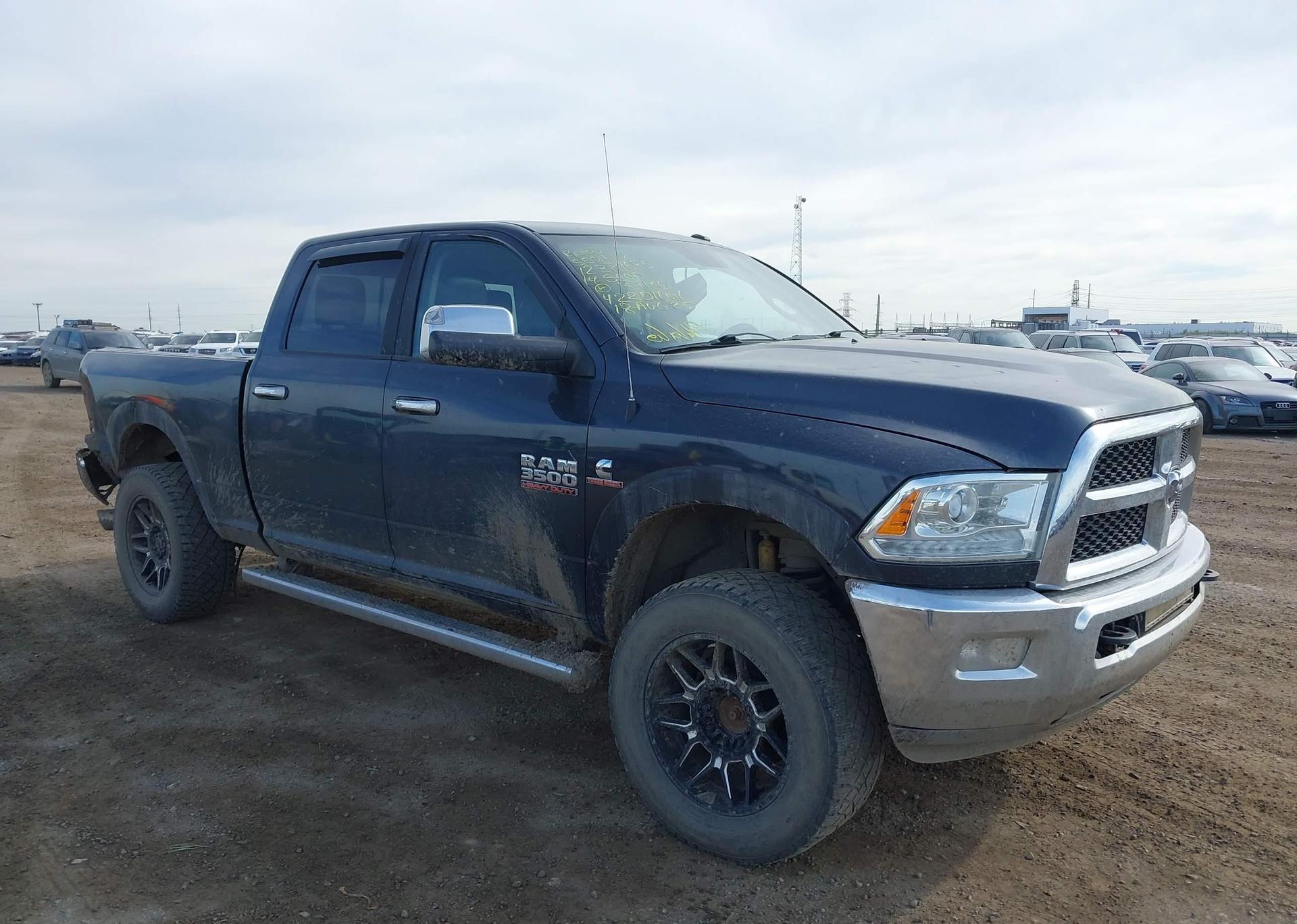 2014 RAM 3500 LARAMIE
