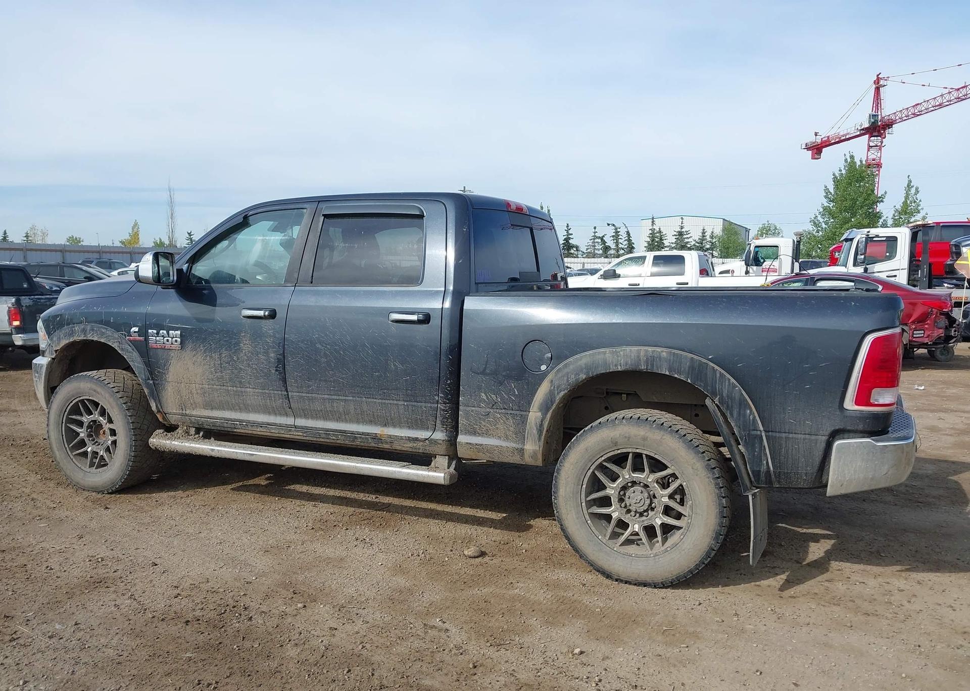 2014 RAM 3500 LARAMIE
