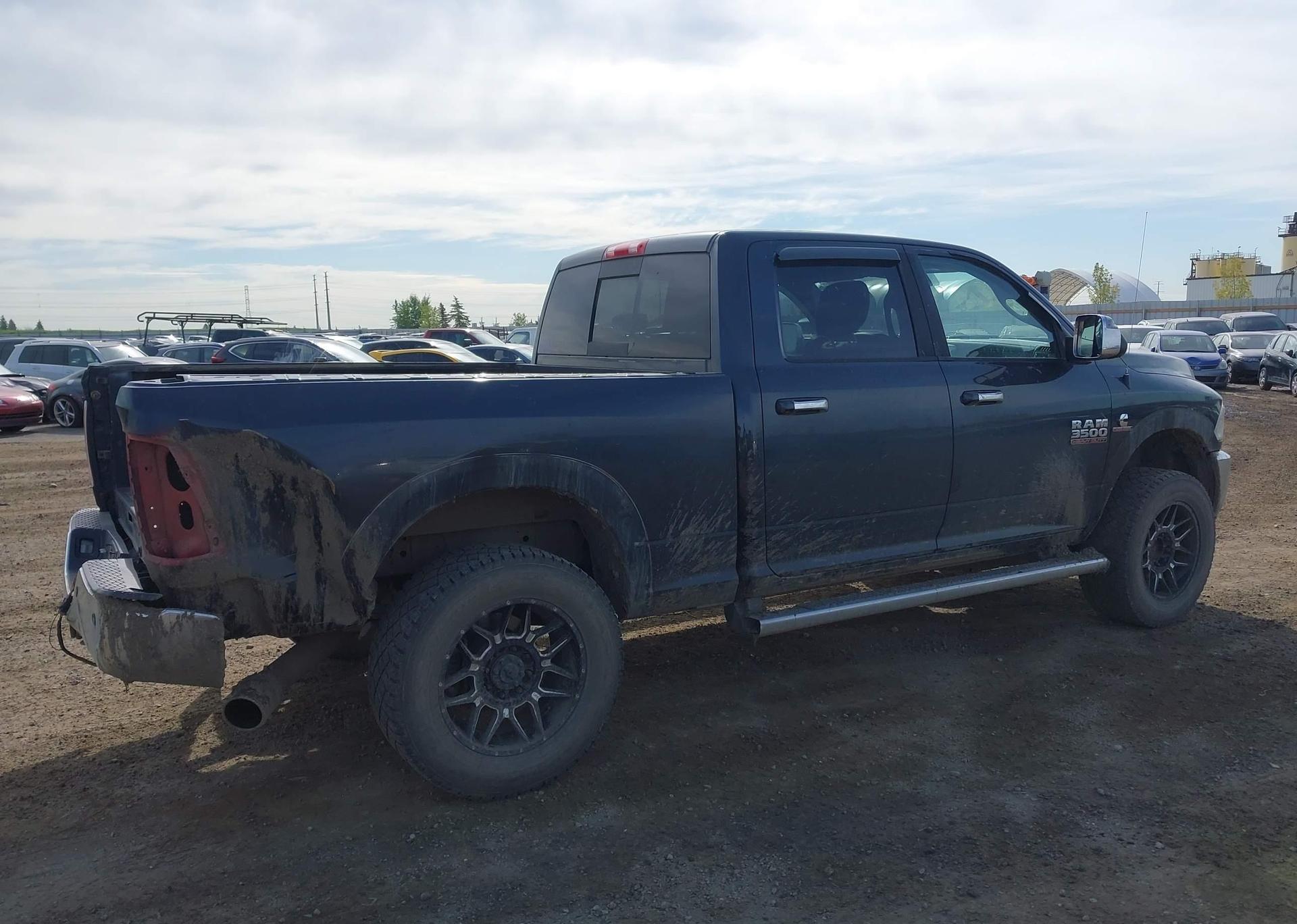 2014 RAM 3500 LARAMIE