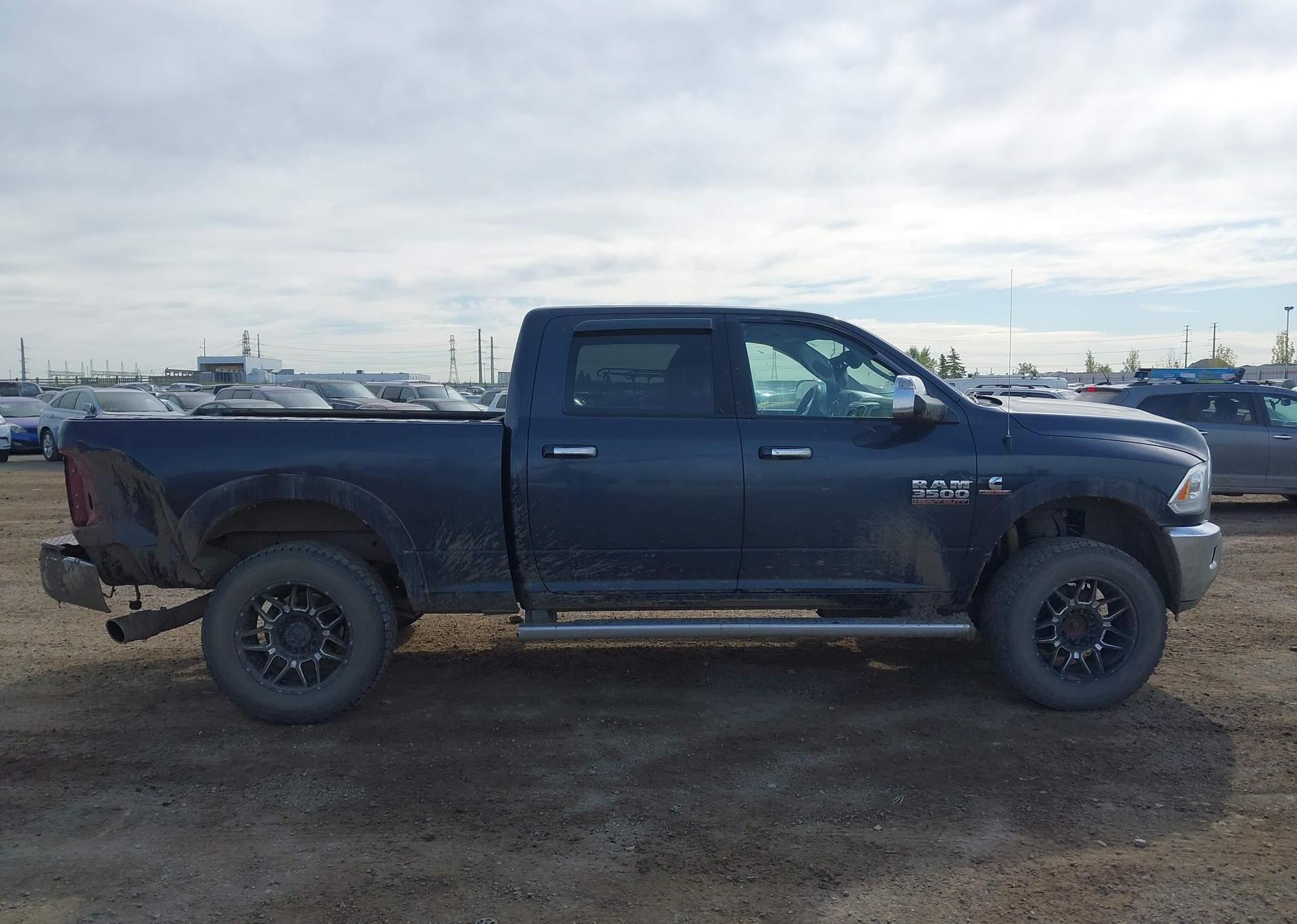 2014 RAM 3500 LARAMIE