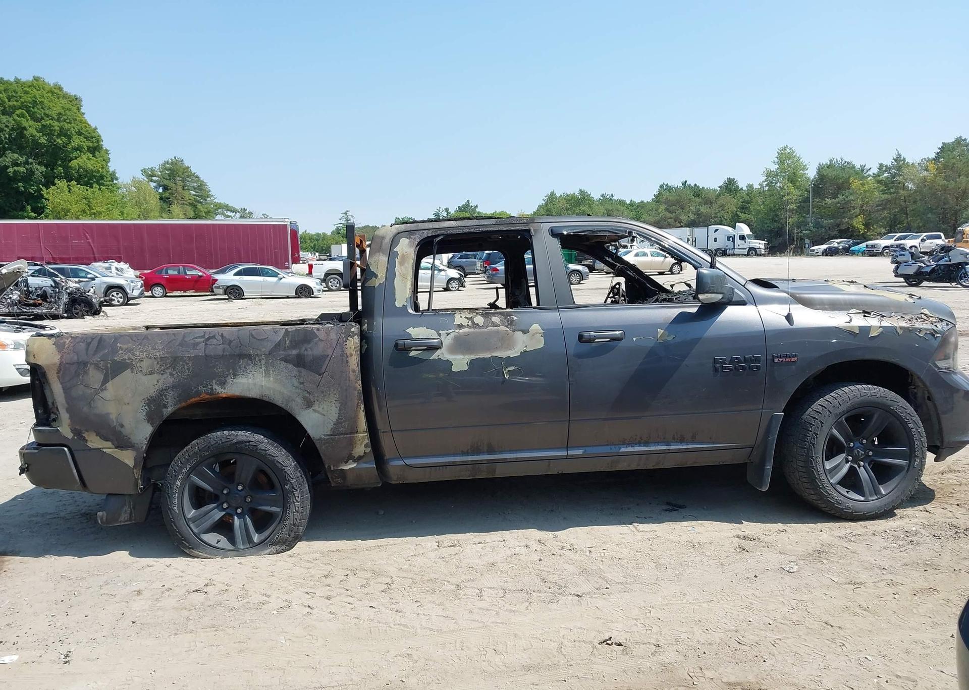 2018 RAM 1500 SPORT