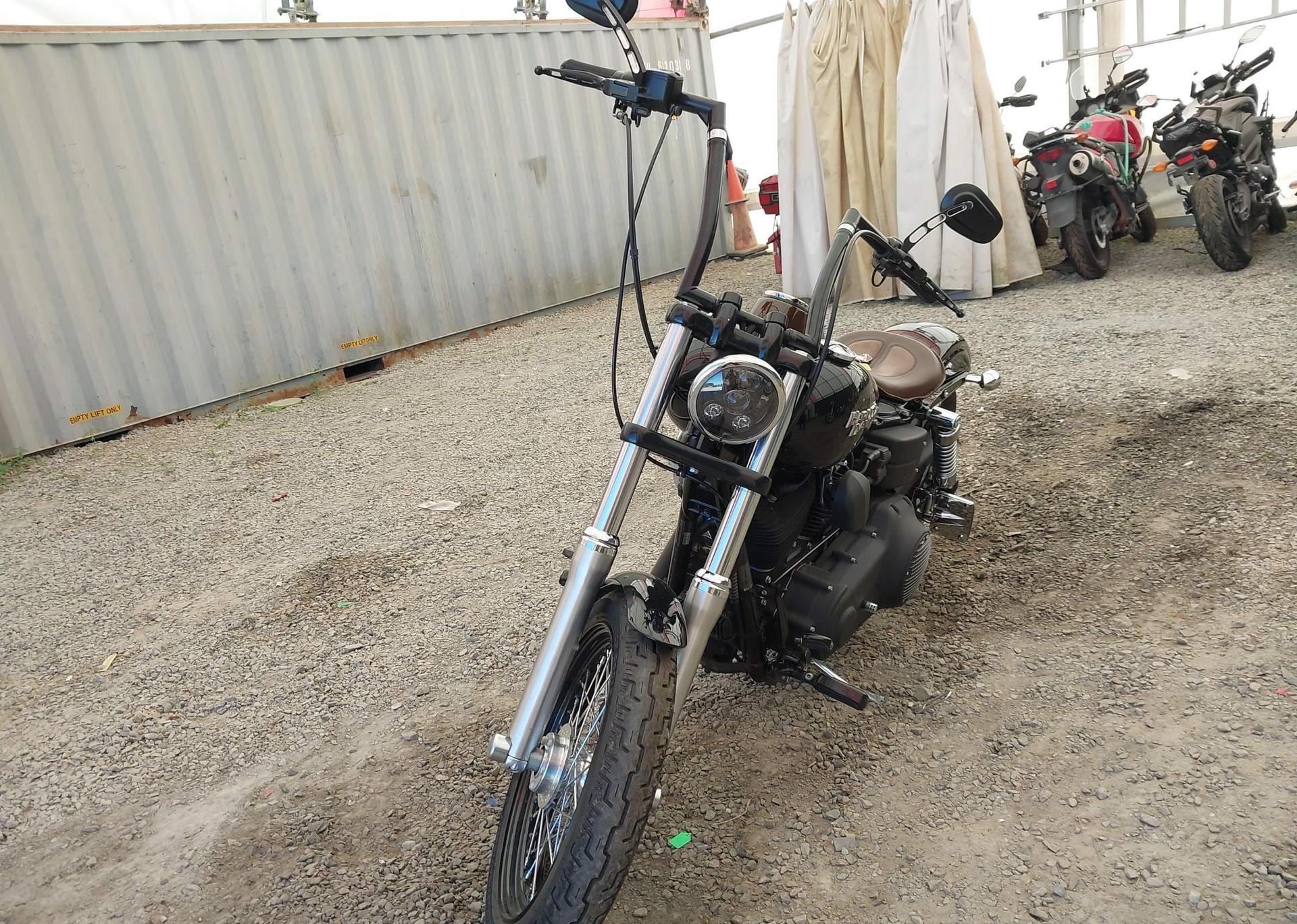 2010 HARLEY-DAVIDSON FXDB