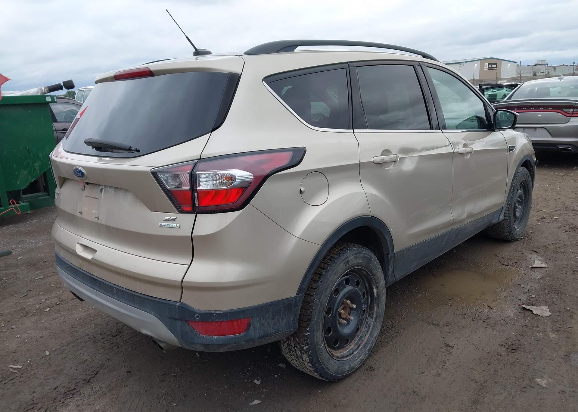 2017 FORD ESCAPE SE