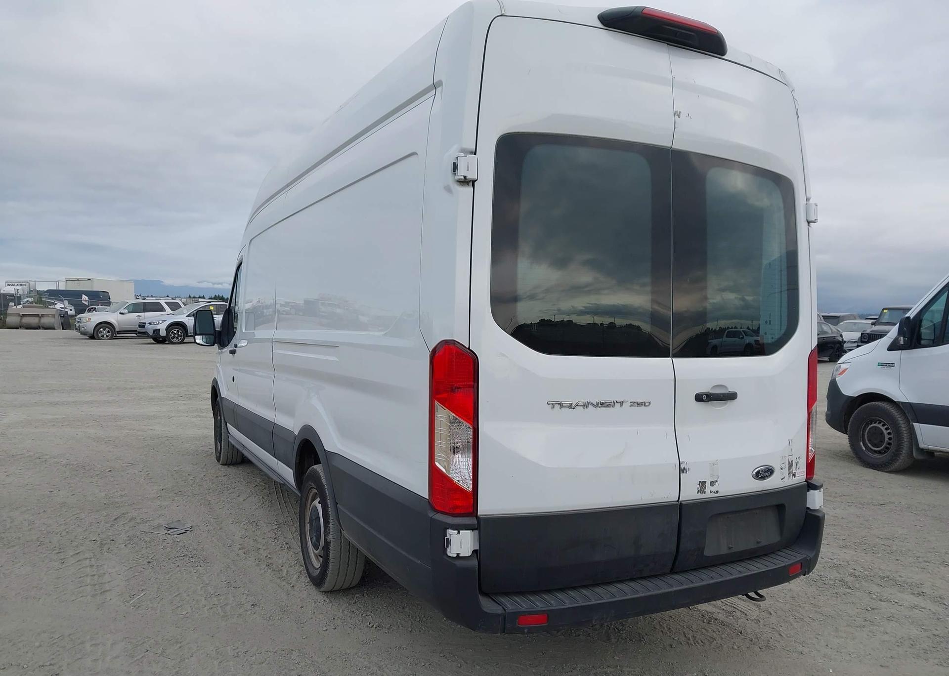 2021 FORD transit t-250