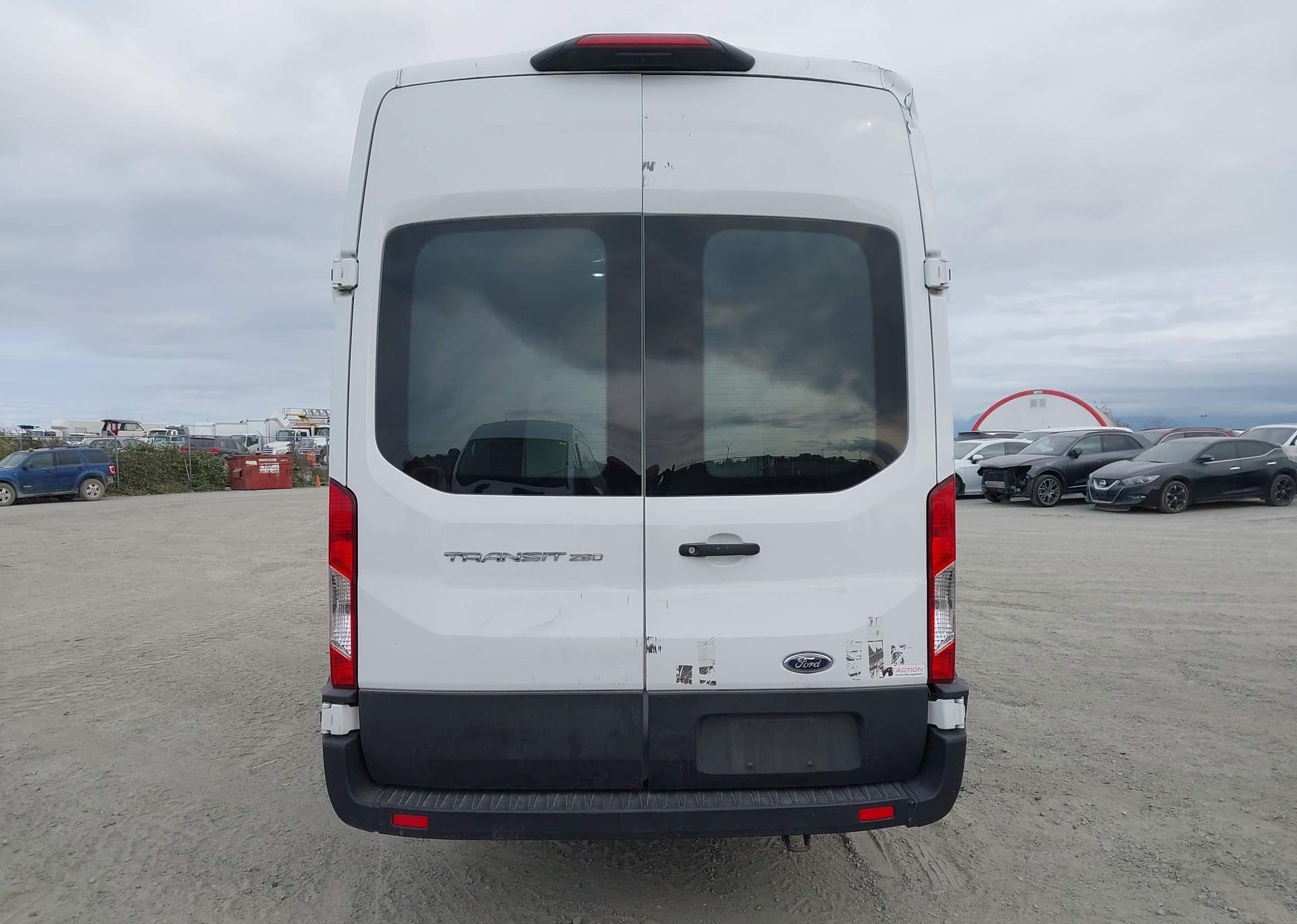2021 FORD transit t-250