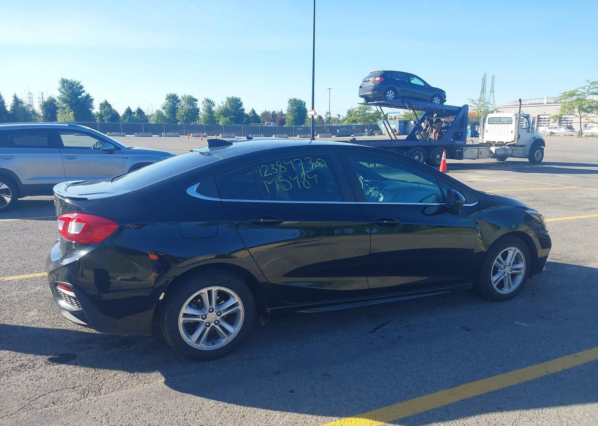 2017 CHEVROLET CRUZE