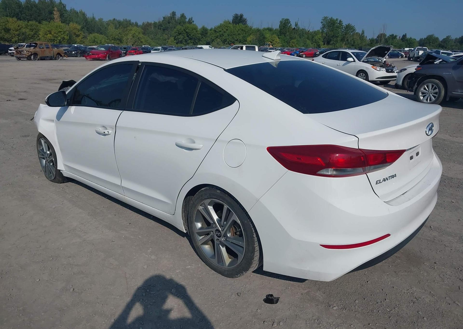 2017 HYUNDAI ELANTRA SE