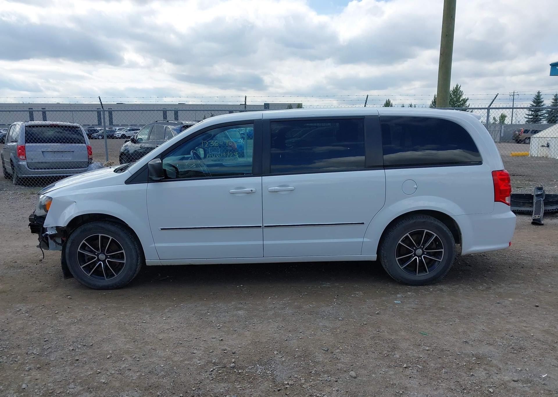 2017 DODGE GRAND CARAVAN SE