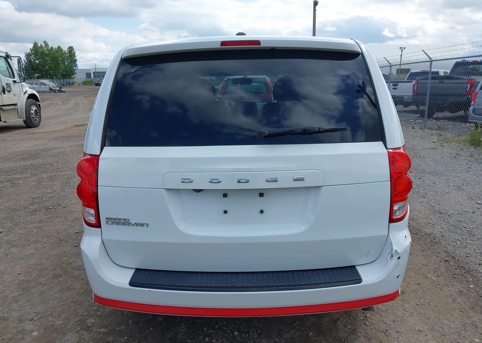 2017 DODGE GRAND CARAVAN SE