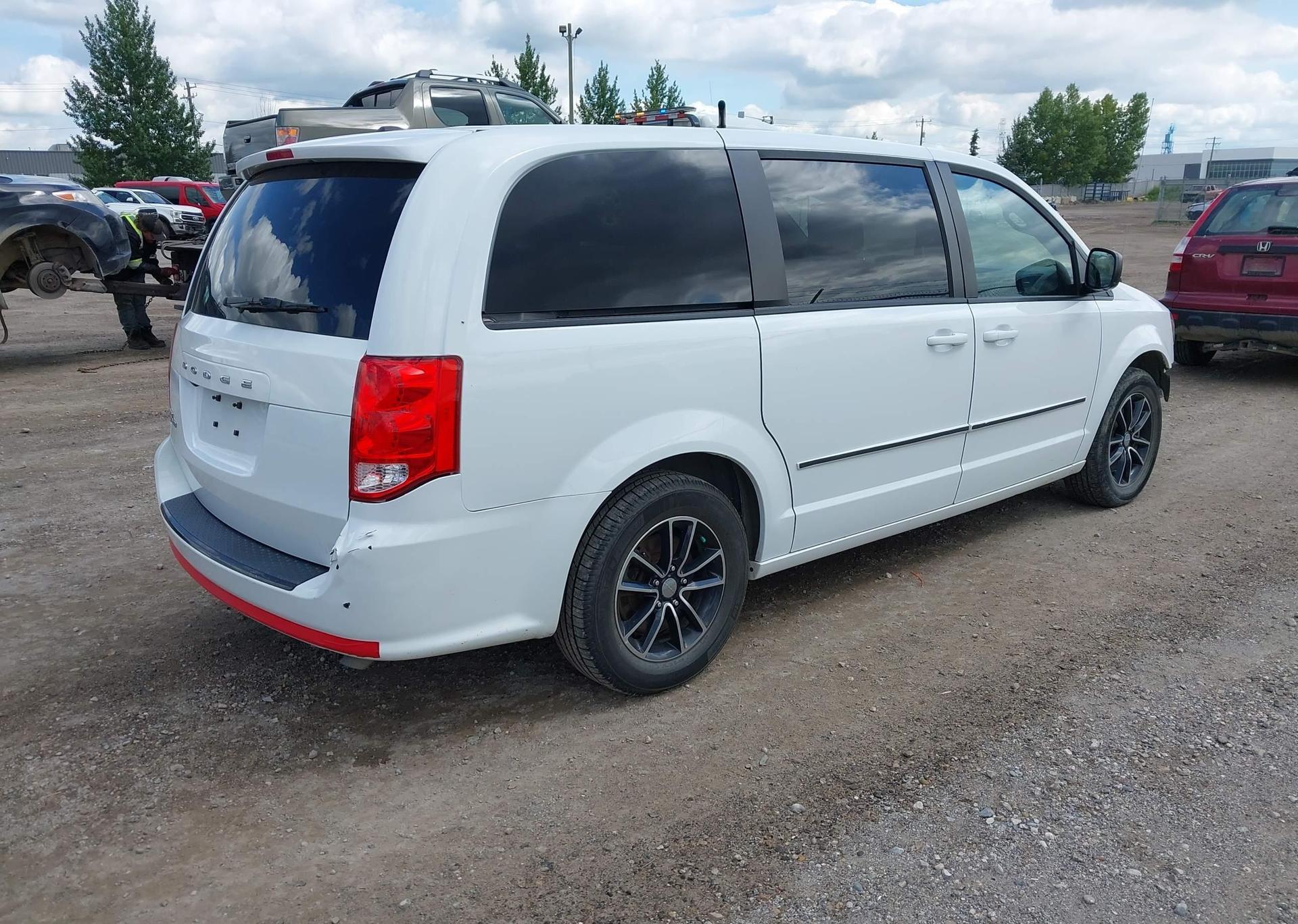 2017 DODGE GRAND CARAVAN SE