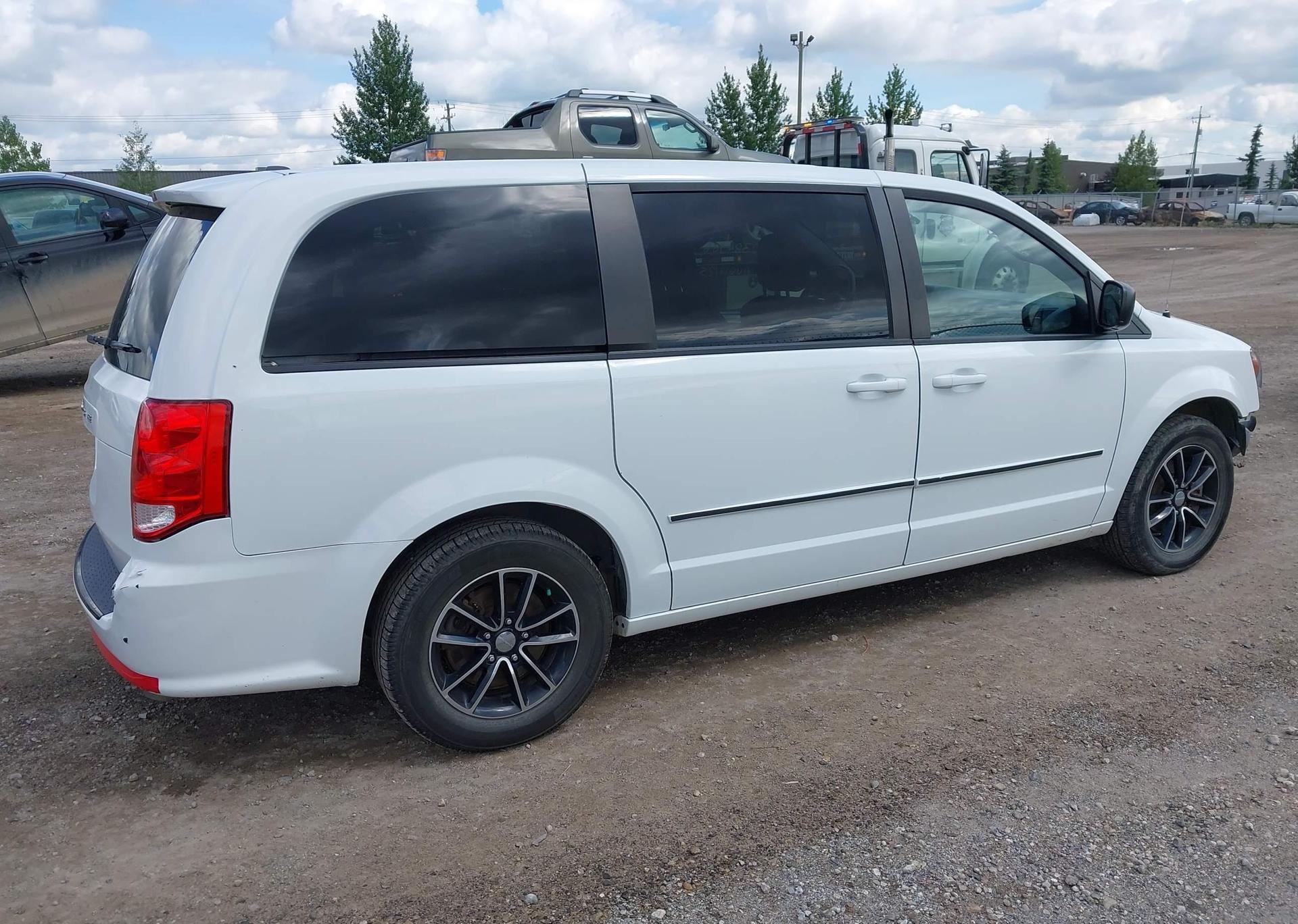 2017 DODGE GRAND CARAVAN SE