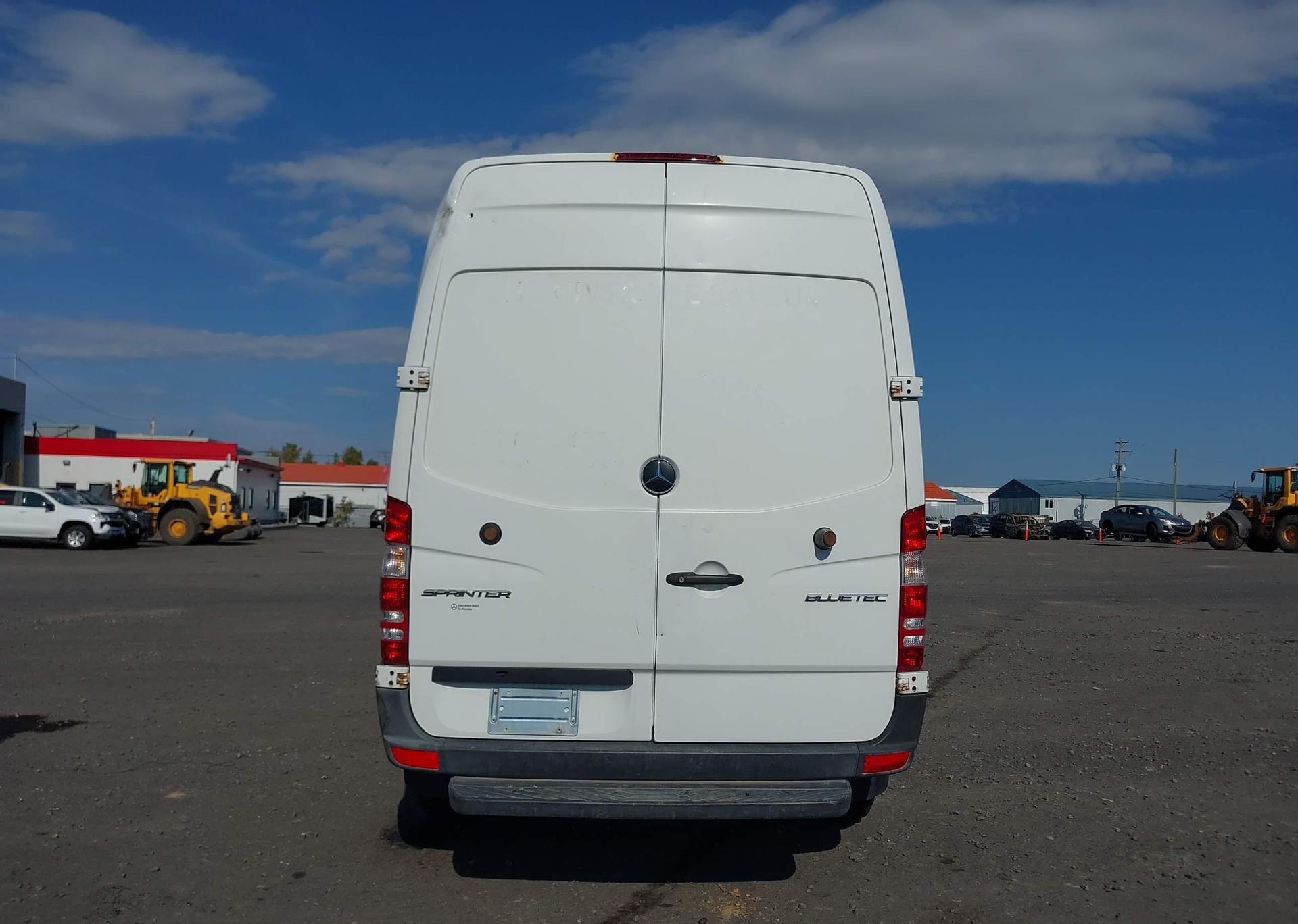 2014 MERCEDES-BENZ SPRINTER 2500 STANDARD ROOF