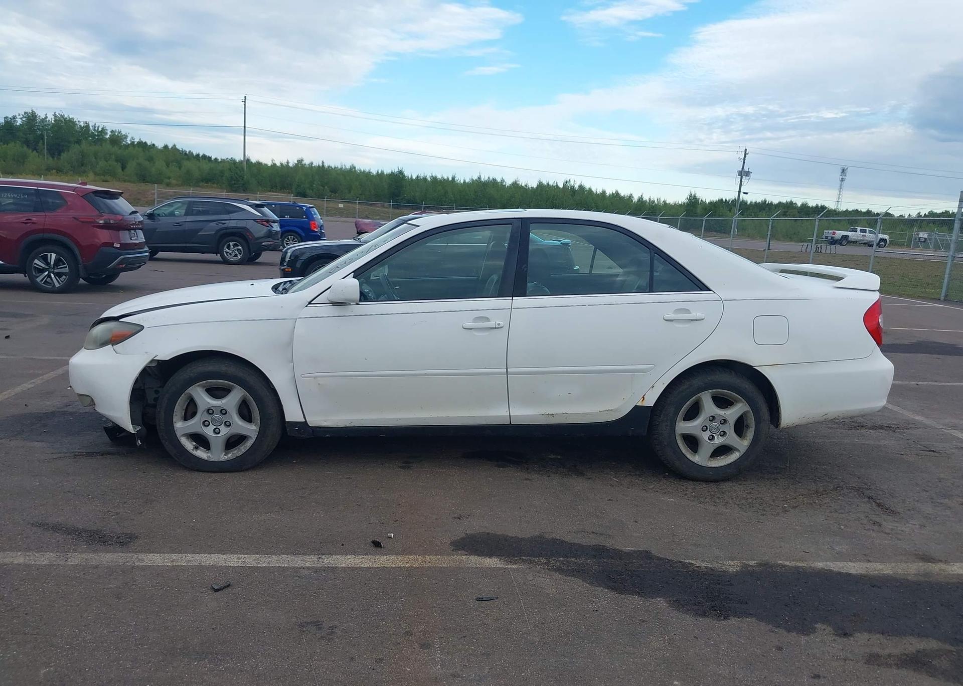2003 TOYOTA CAMRY LE V6