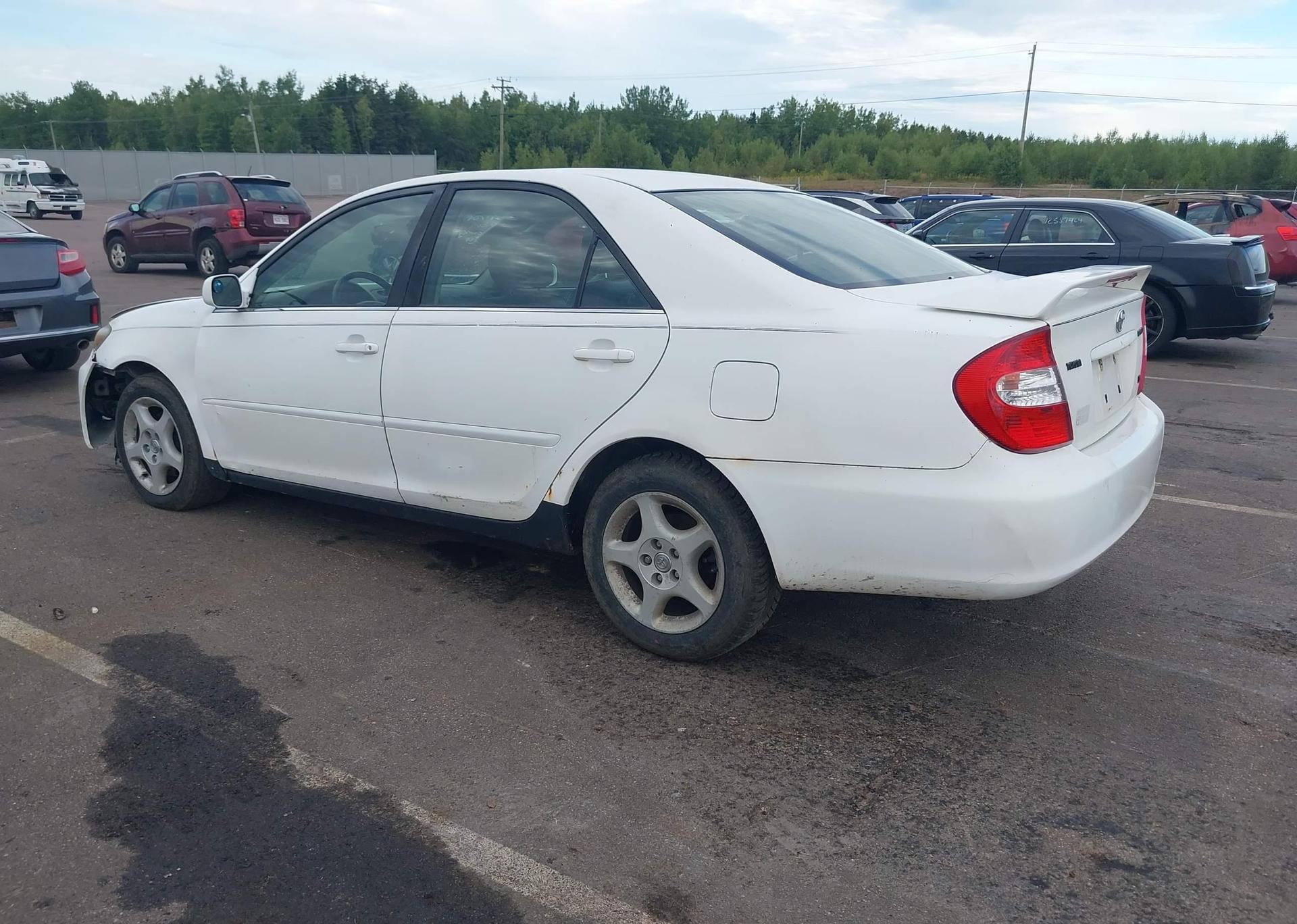2003 TOYOTA CAMRY LE V6