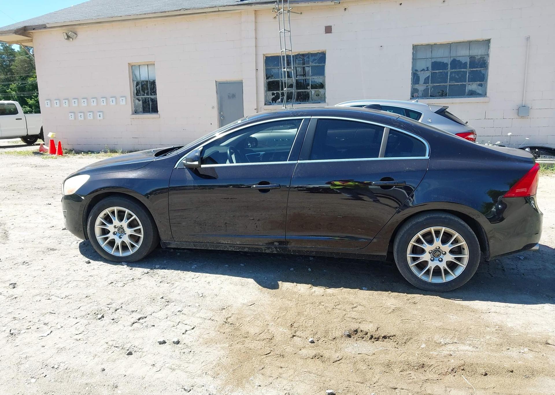 2013 VOLVO S60 T5
