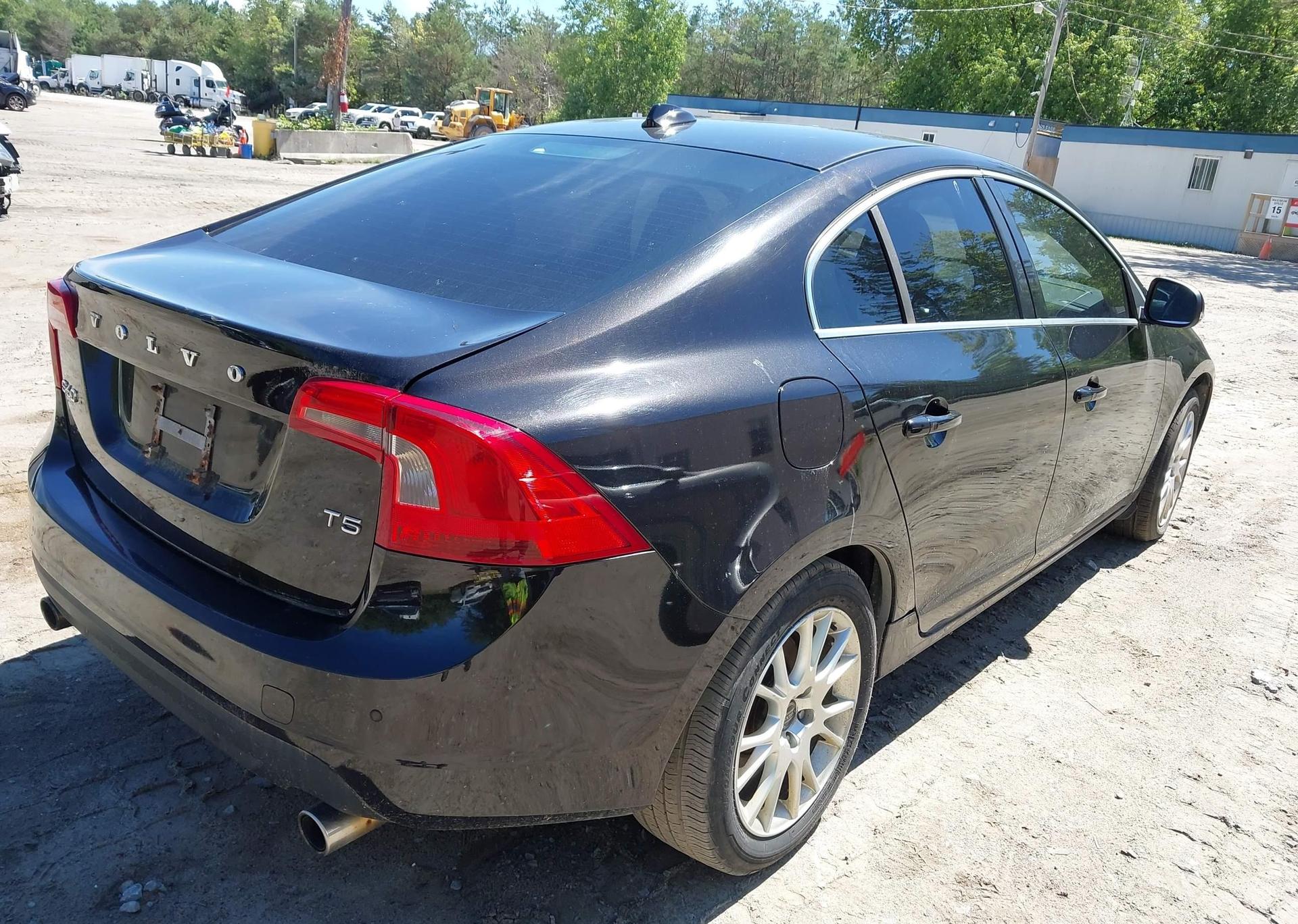 2013 VOLVO S60 T5