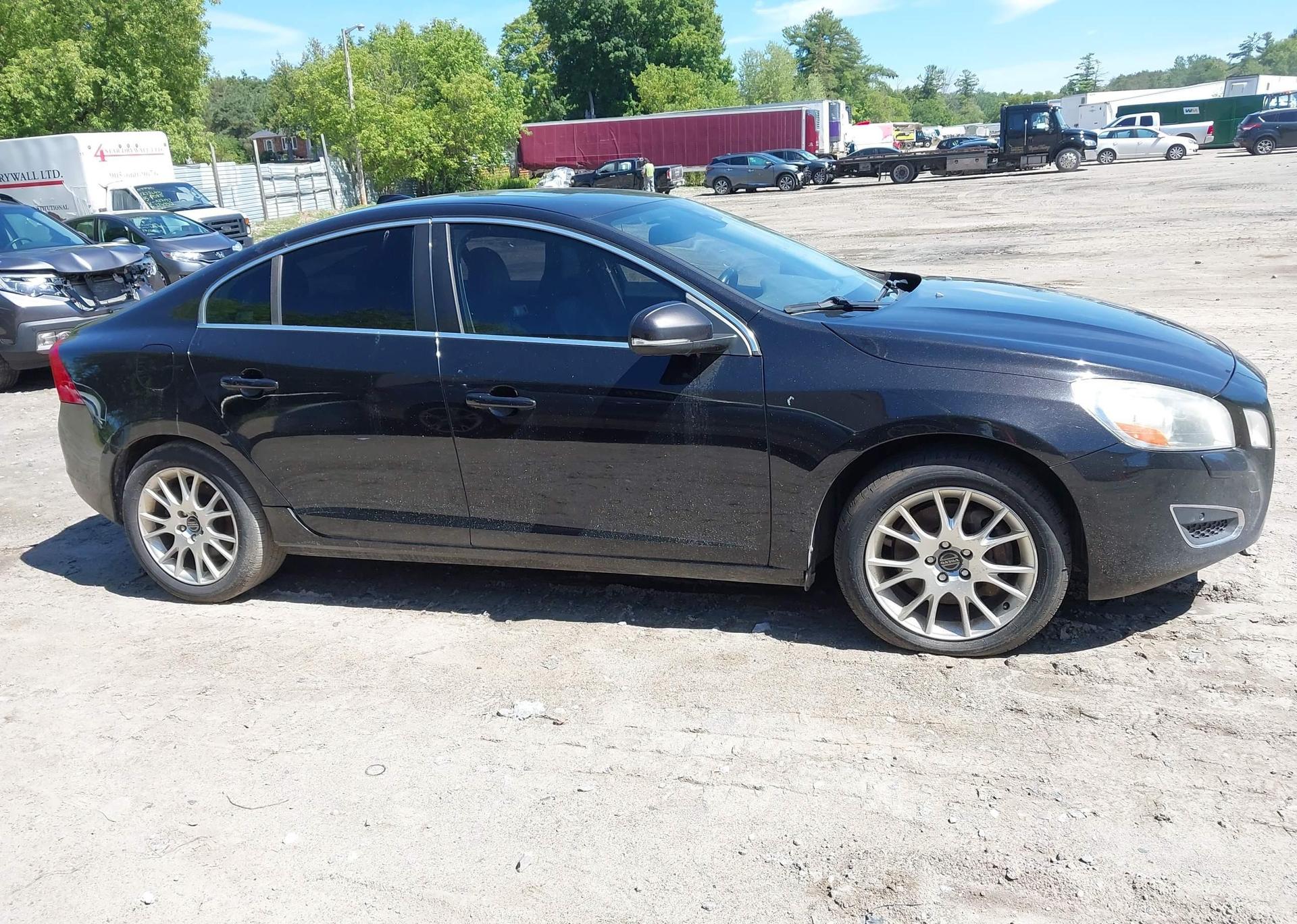 2013 VOLVO S60 T5