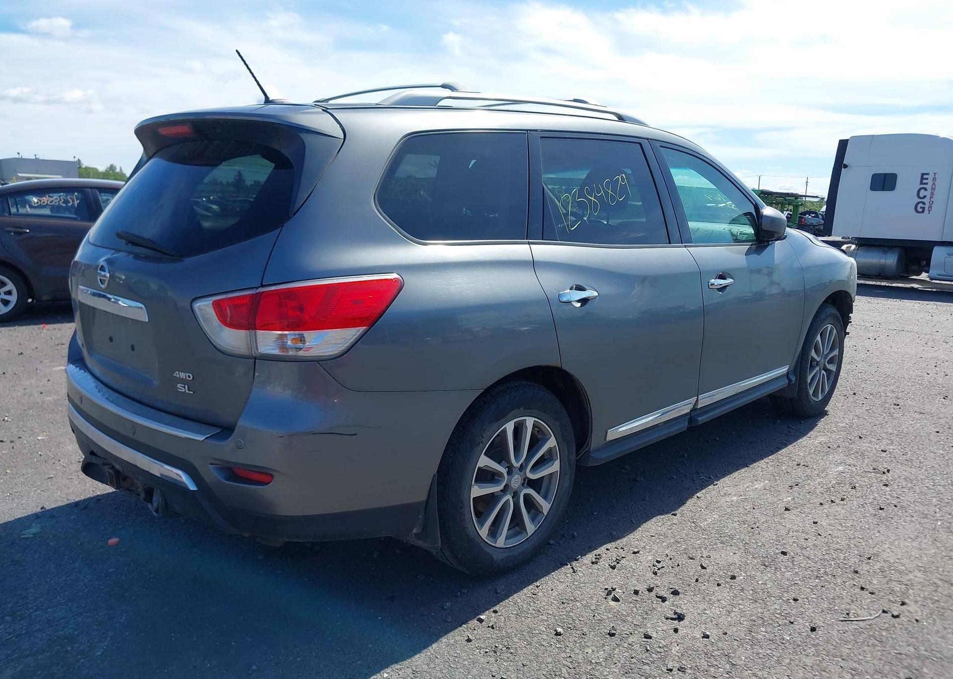 2016 NISSAN PATHFINDER