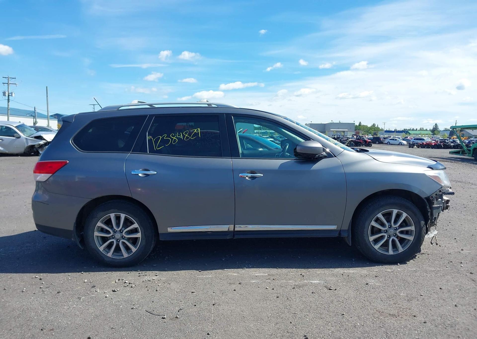 2016 NISSAN PATHFINDER