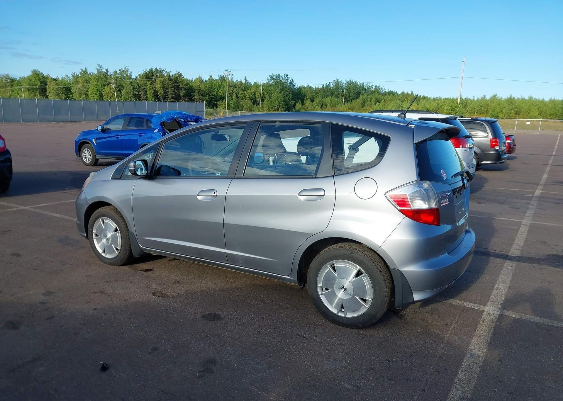 2010 HONDA FIT LX