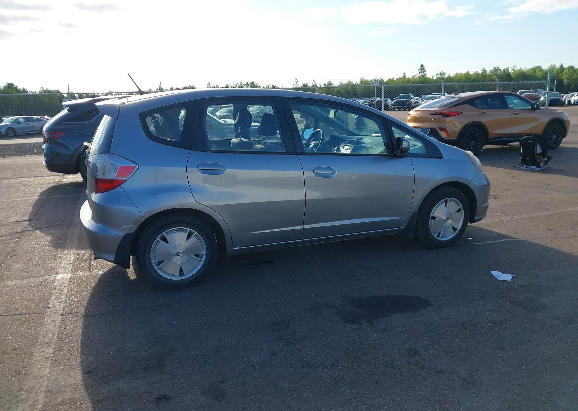 2010 HONDA FIT LX