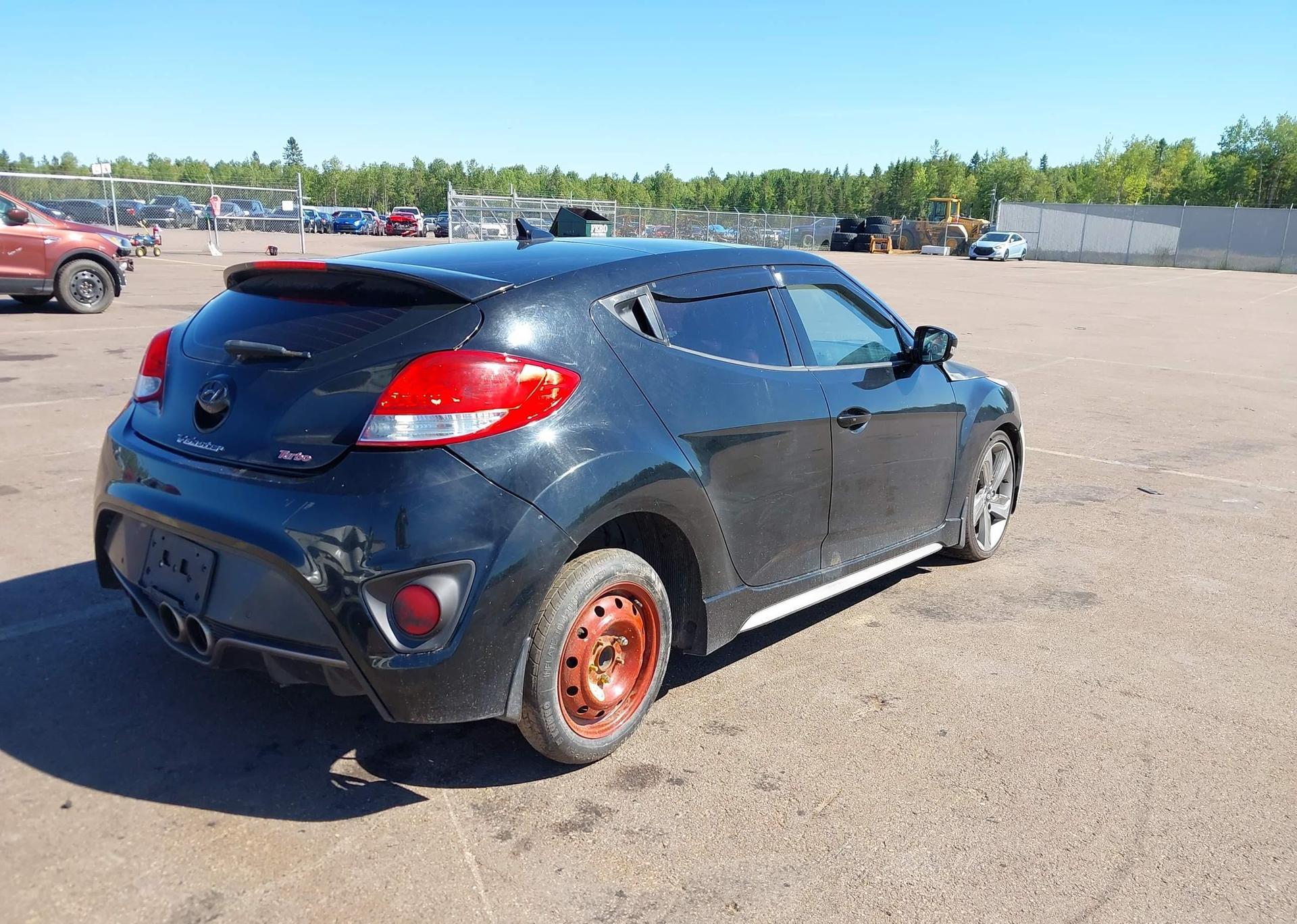 2013 HYUNDAI Veloster Turbo