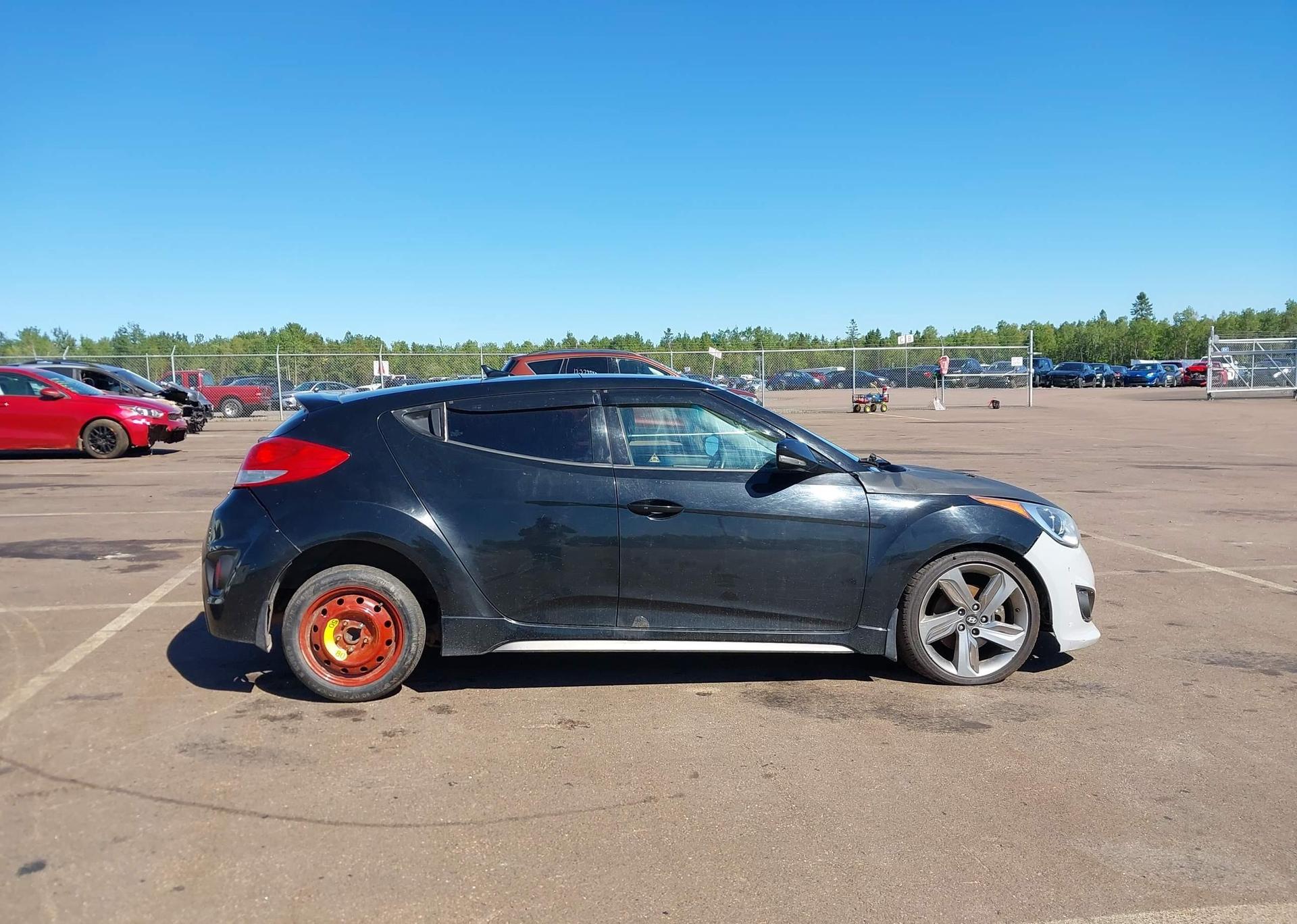 2013 HYUNDAI Veloster Turbo