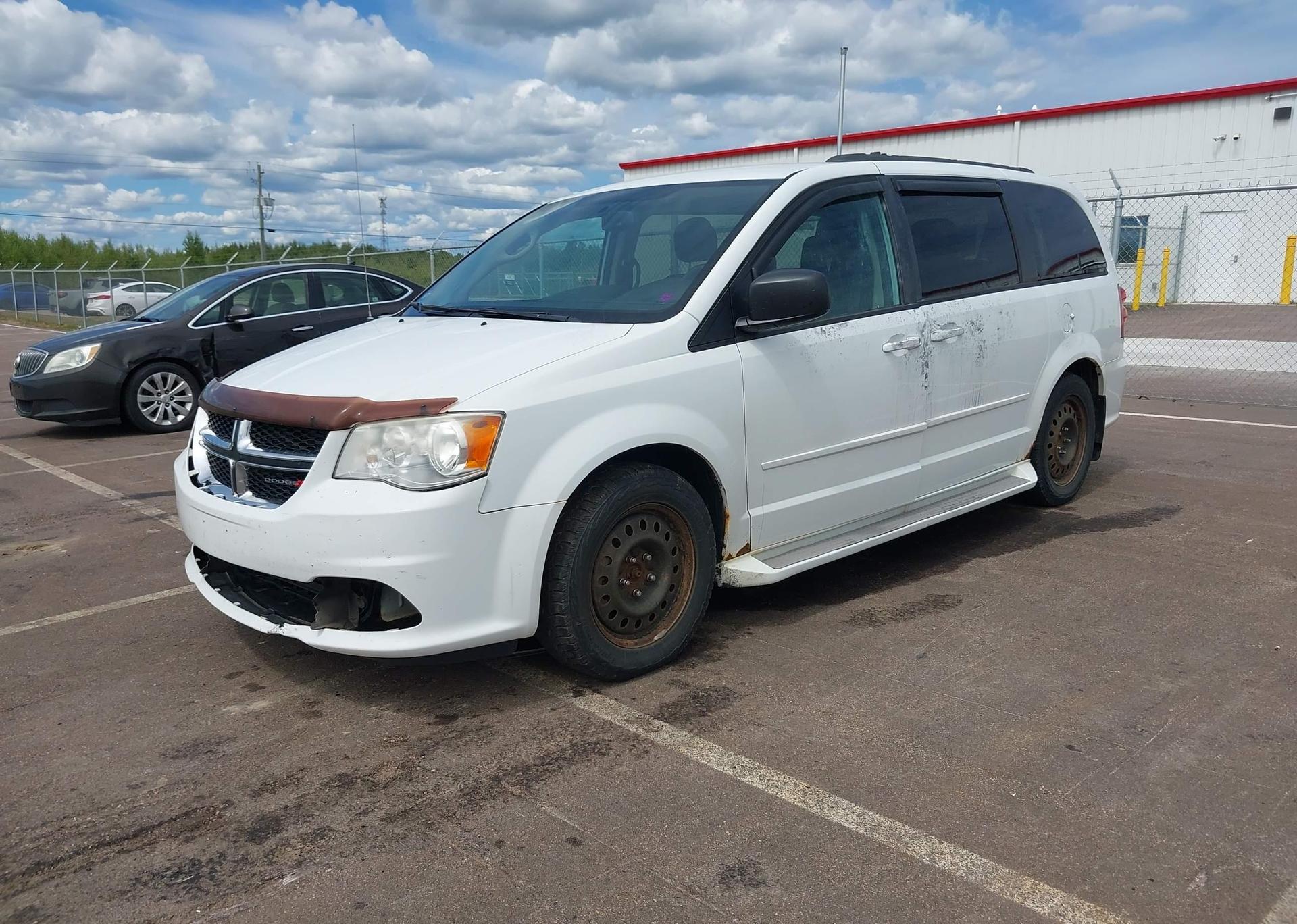 2014 DODGE GRAND CARAVAN SE