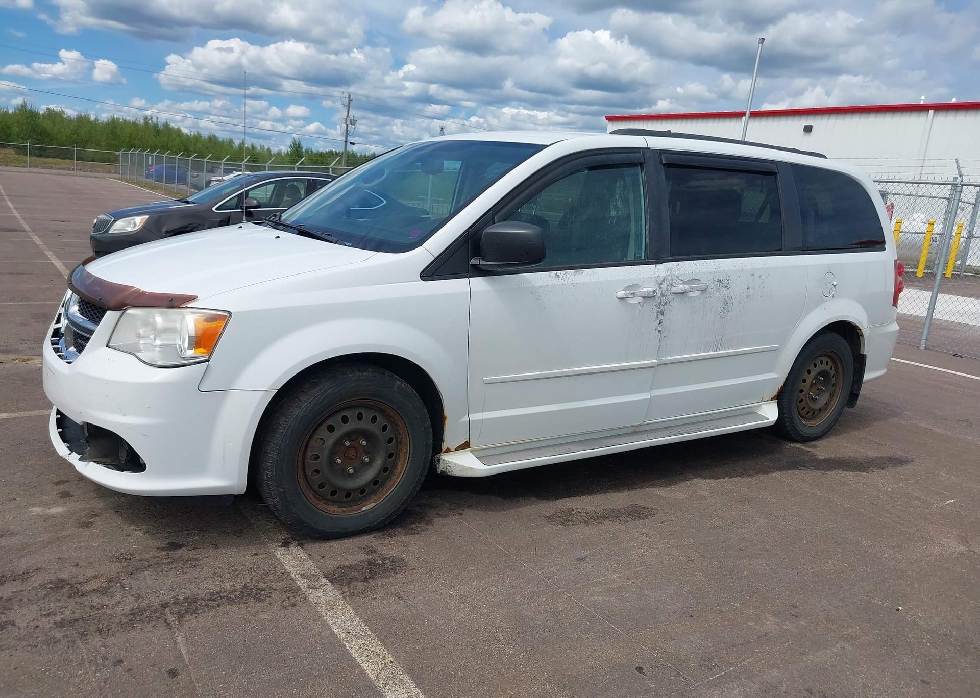 2014 DODGE GRAND CARAVAN SE