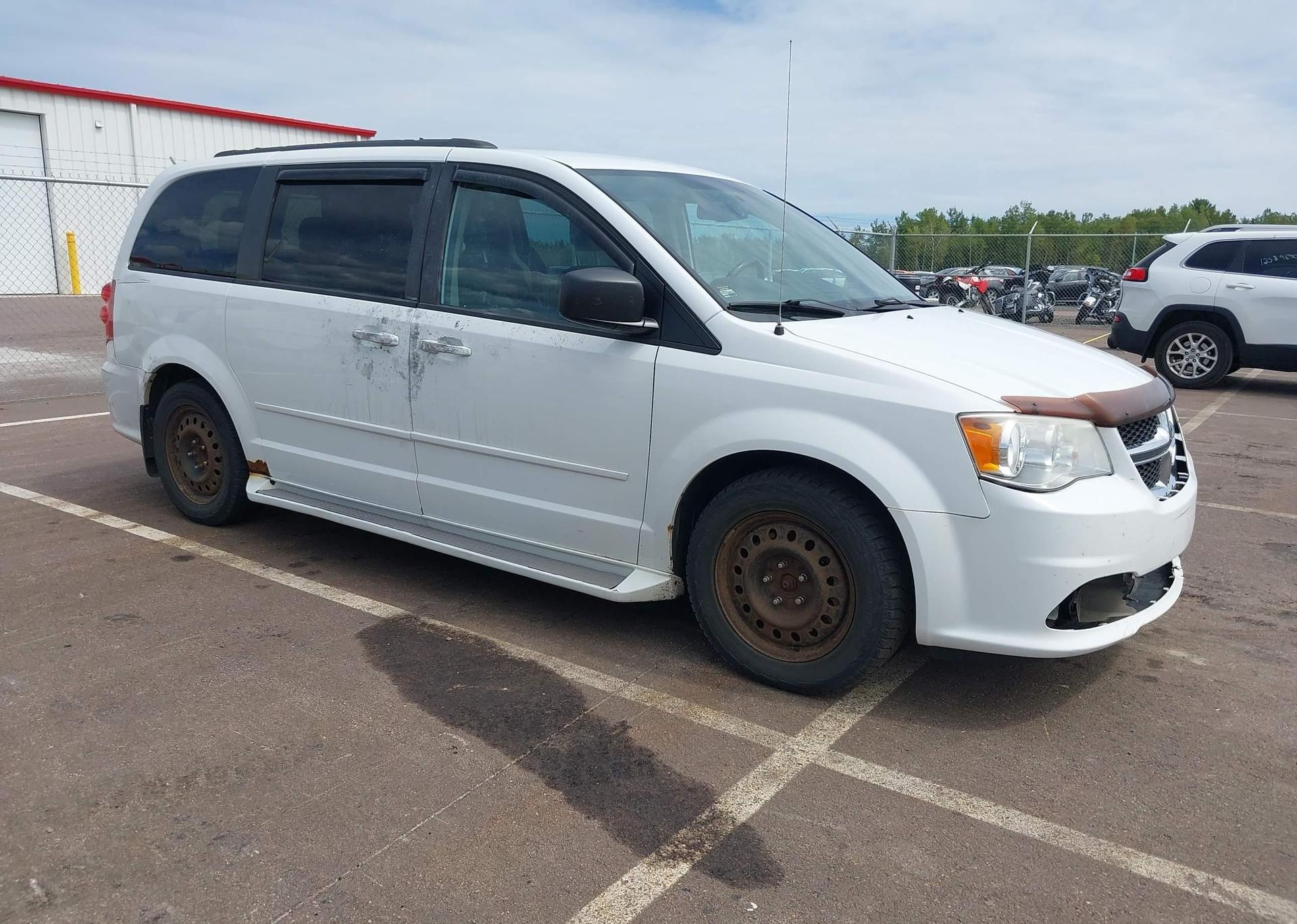 2014 DODGE GRAND CARAVAN SE